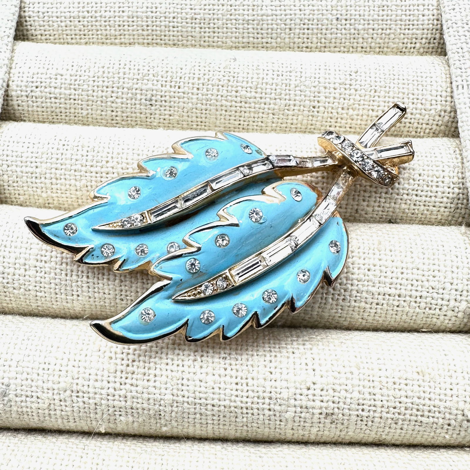 Vintage Coro Blue Enamel Clear Glass Rhinestone Gold Tone Brooch Pin 2.5 Inch: Vintage Coro Blue Enamel Clear Glass Rhinestone Gold Tone Brooch Pin 2.5 Inch