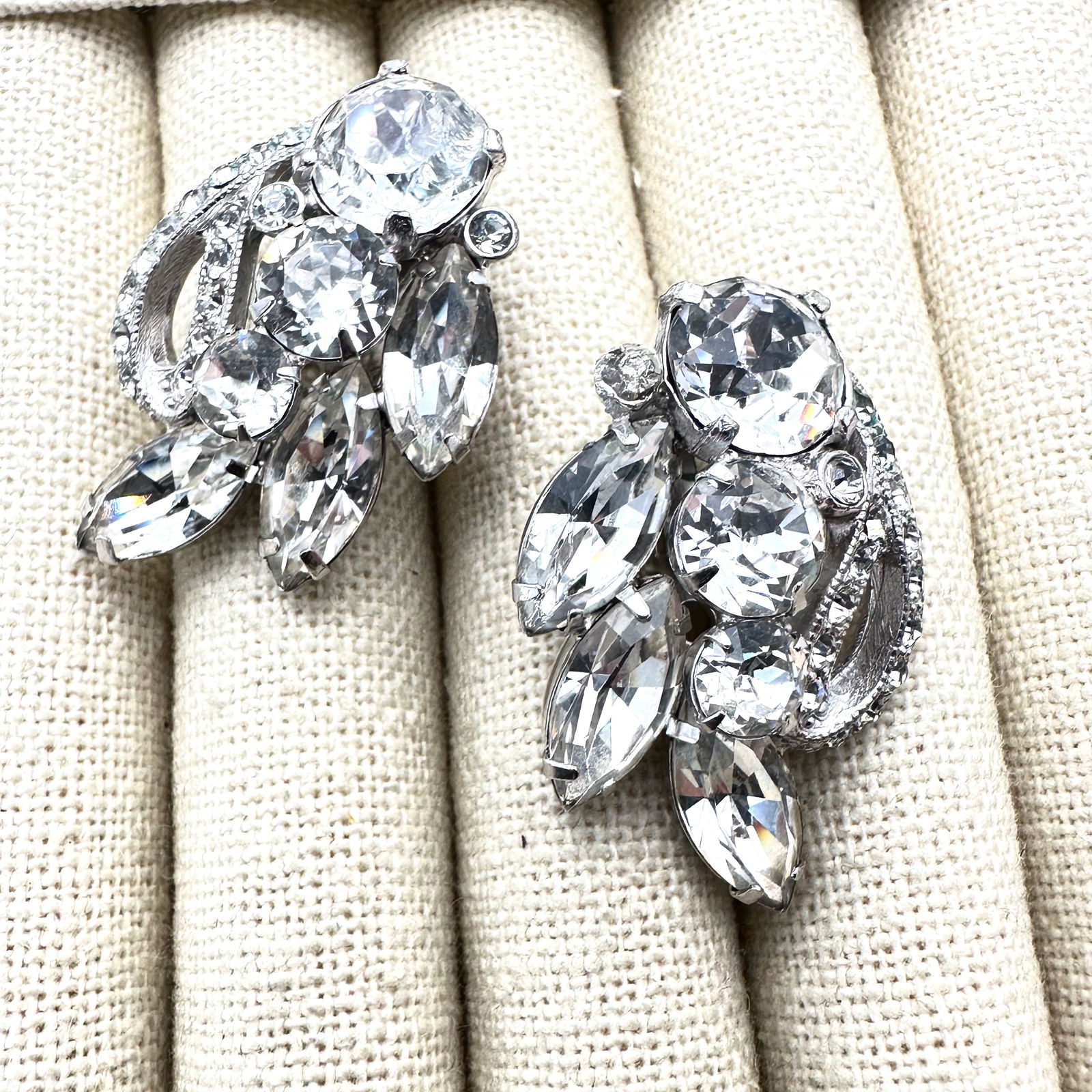 Vintage Eisenberg Clear Glass Rhinestone Silver Tone Clip Earrings: Vintage Pink Rhinestone Flower Design Silver Tone Bracelet 7 Inch