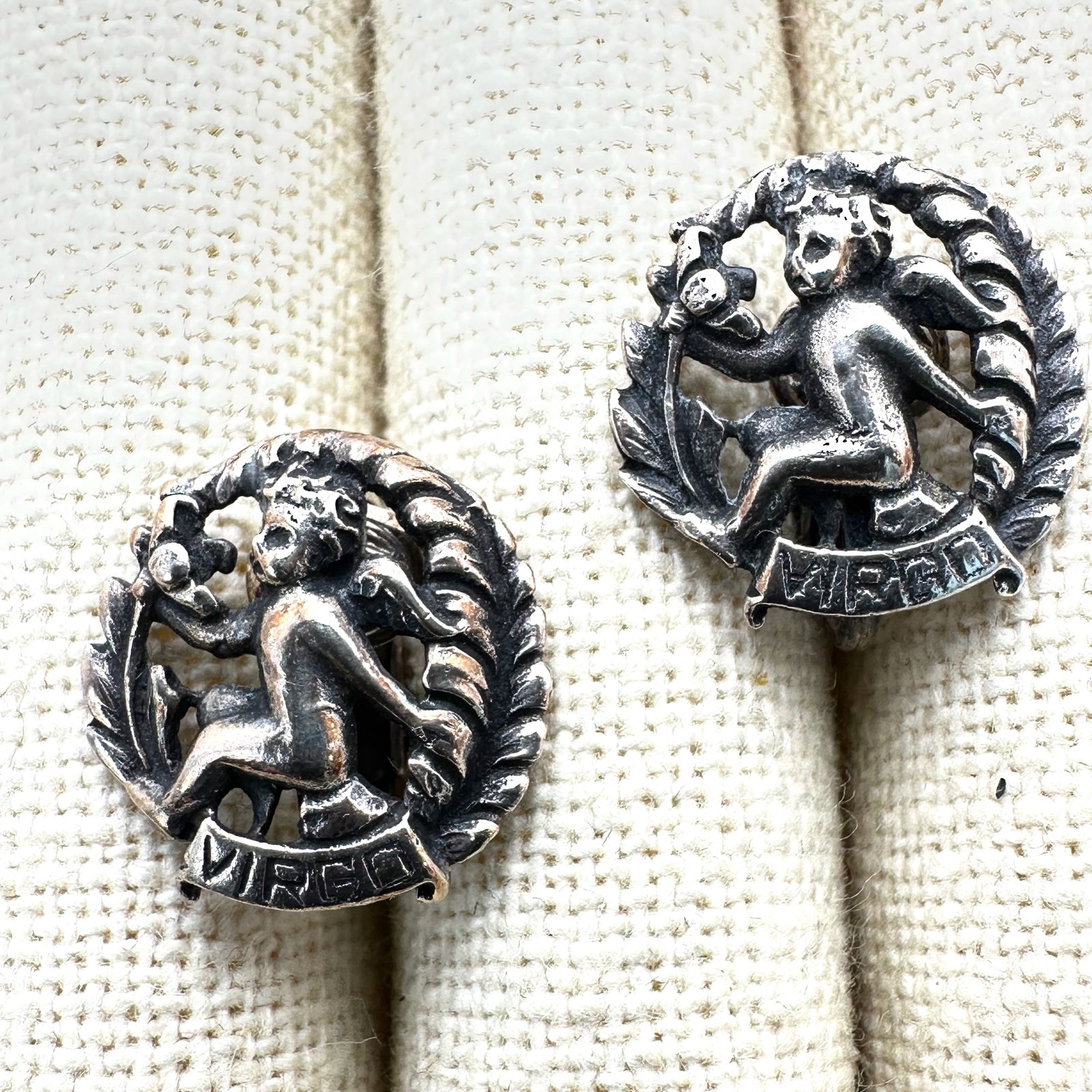 Vintage Unsigned Cini Virgo Design Sterling Silver Clip Earrings 3/4 Inch: Vintage Unsigned Cini Virgo Design Sterling Silver Clip Earrings 3/4 Inch