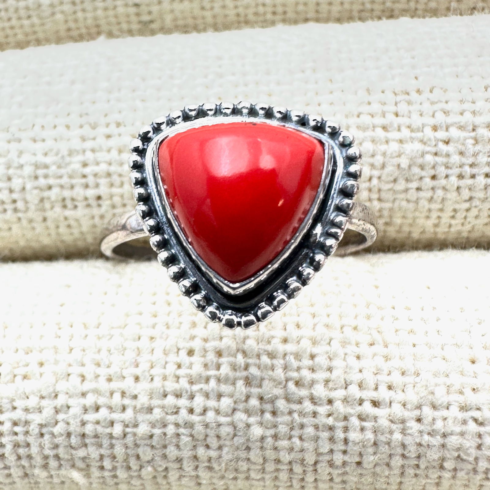 Southwest Style Red Coral Sterling Silver Ring Size 7 (1 of 2)