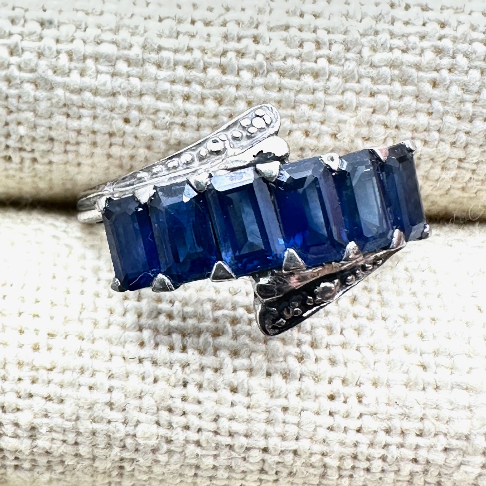 Blue Sapphire Sterling Silver Ring Size 6 (1 of 2)