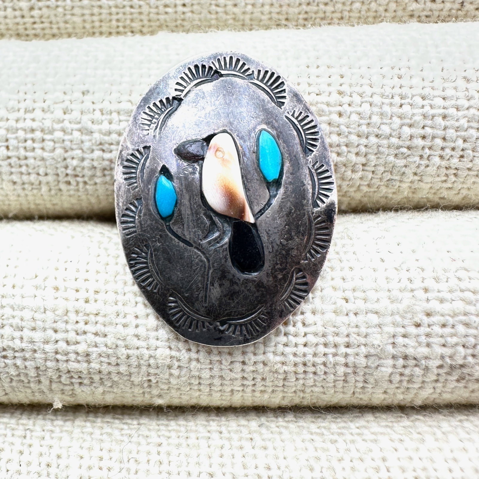 Vintage Native American Inlay Gemstone Bird Design Ring Size 5: Vintage Native American Inlay Gemstone Bird Design Ring Size 5