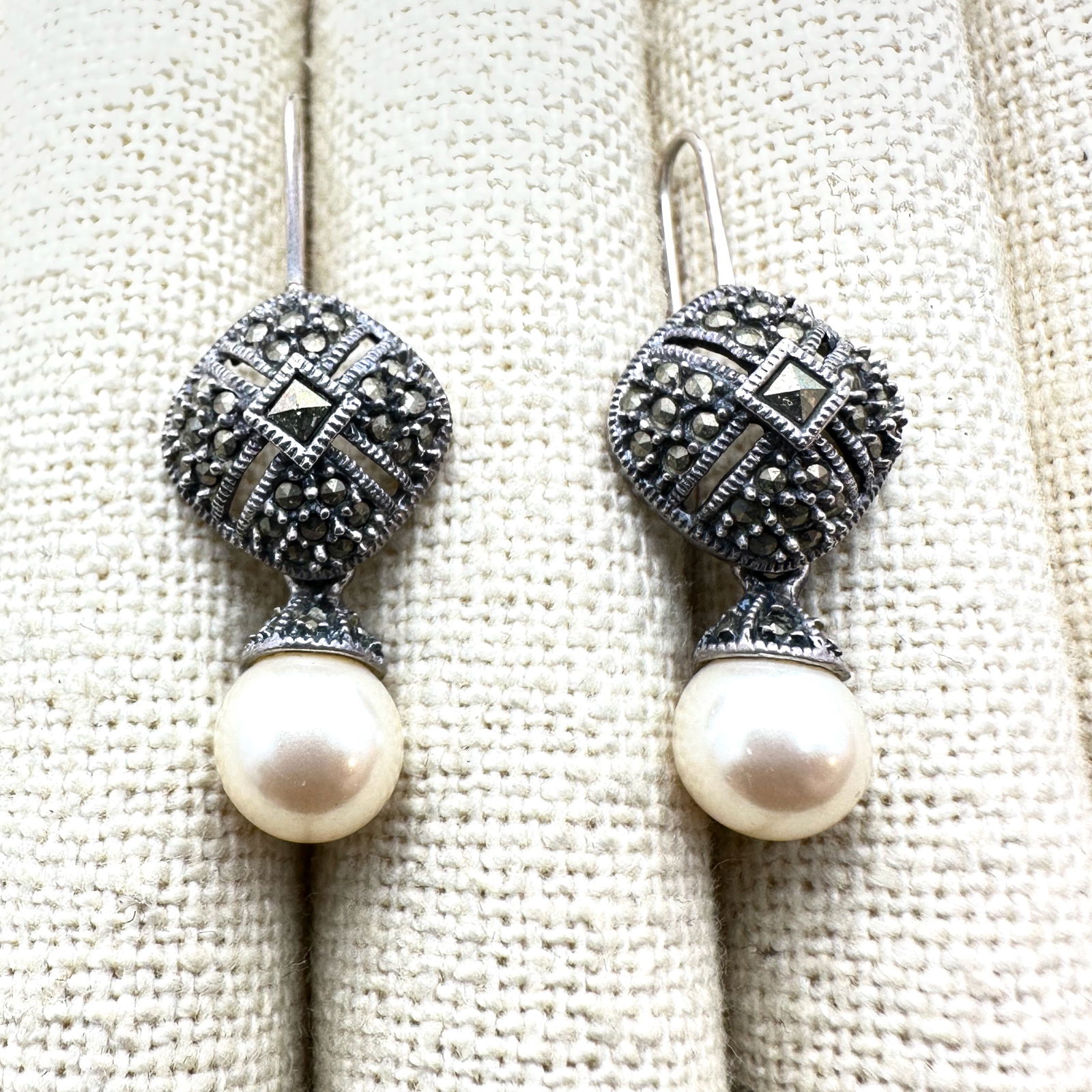 Judith Jack Pearl And Marcasite Sterling Silver Pierced Earrings 1.25 Inch: Judith Jack Pearl And Marcasite Sterling Silver Pierced Earrings 1.25 Inch