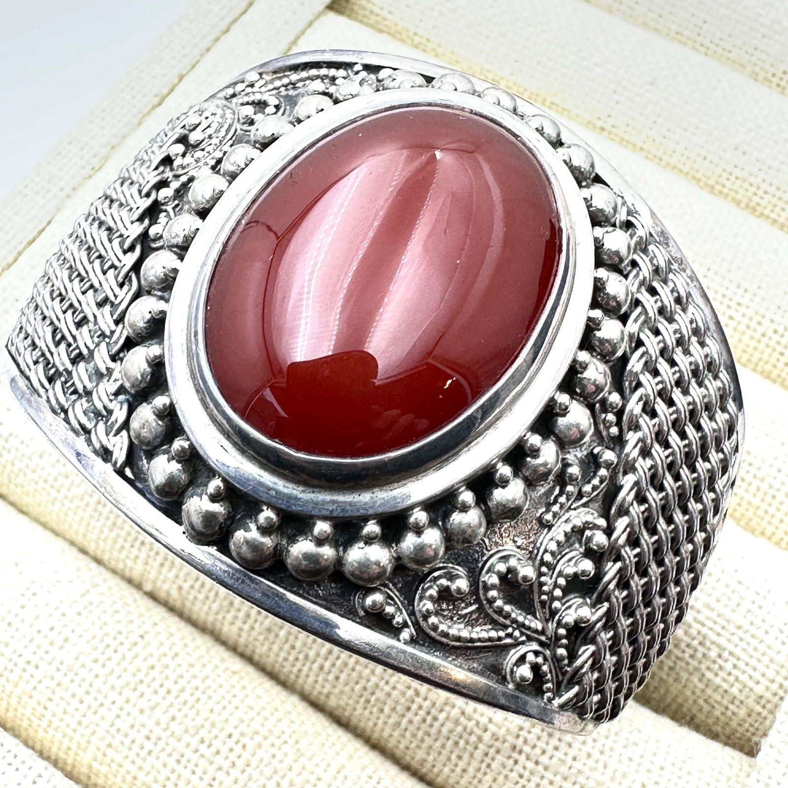 Suarti BA Red Carnelian Sterling Silver Heavy Cuff Bracelet 72 Grams Adjustable Size (1 of 2)