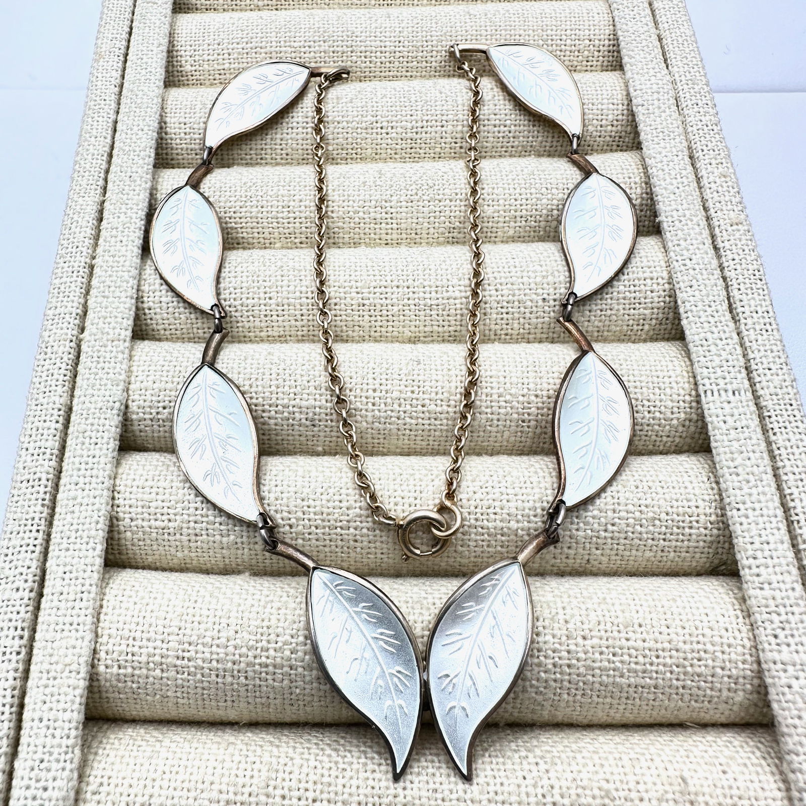 Vintage David Anderson White Enamel Gold Over Sterling Silver Necklace 17 Inch 20 Grams: Vintage David Anderson White Enamel Gold Over Sterling Silver Necklace 17 Inch 20 Grams