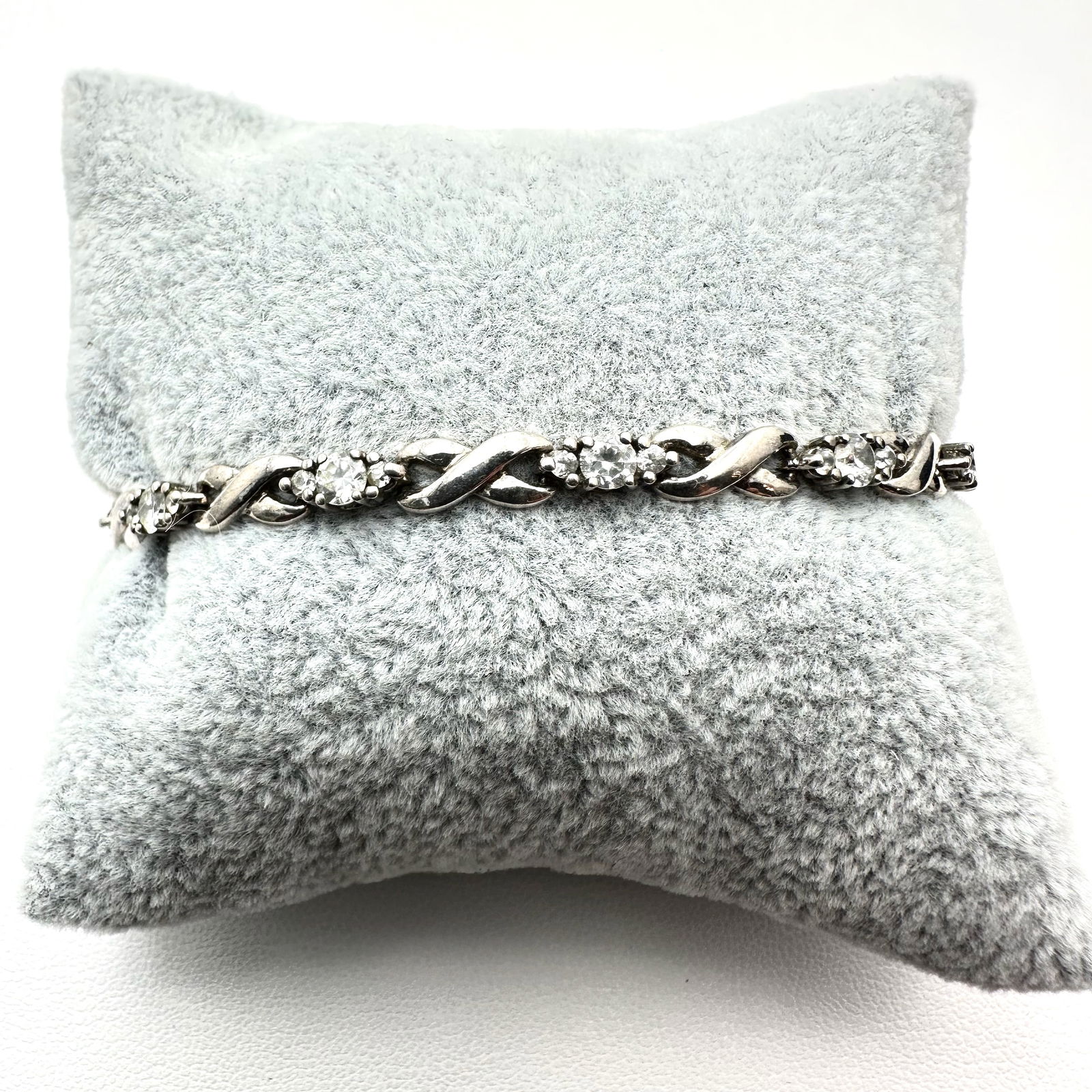 Cubic Zirconia Sterling Silver Bracelet Infinity Symbol 7 Inch (1 of 2)