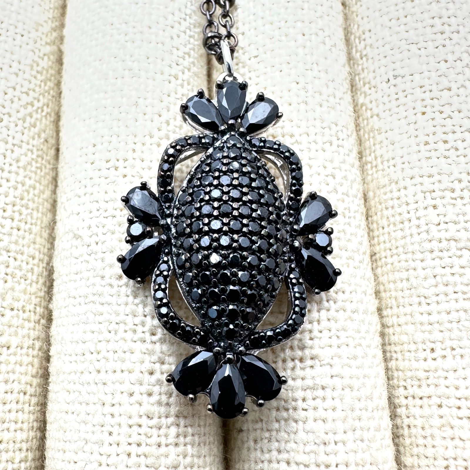 Black Spinel 1.5 Inch Pendant Sterling Silver Necklace 20 Inch Chain: Black Spinel 1.5 Inch Pendant Sterling Silver Necklace 20 Inch Chain