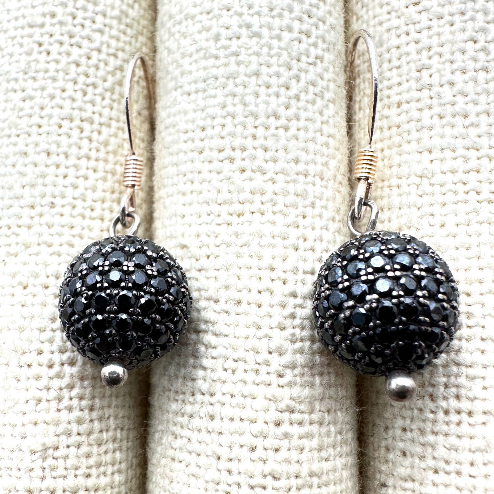 Black Spinel Sterling Silver Pierced Earrings 1 Inch (1 of 2)