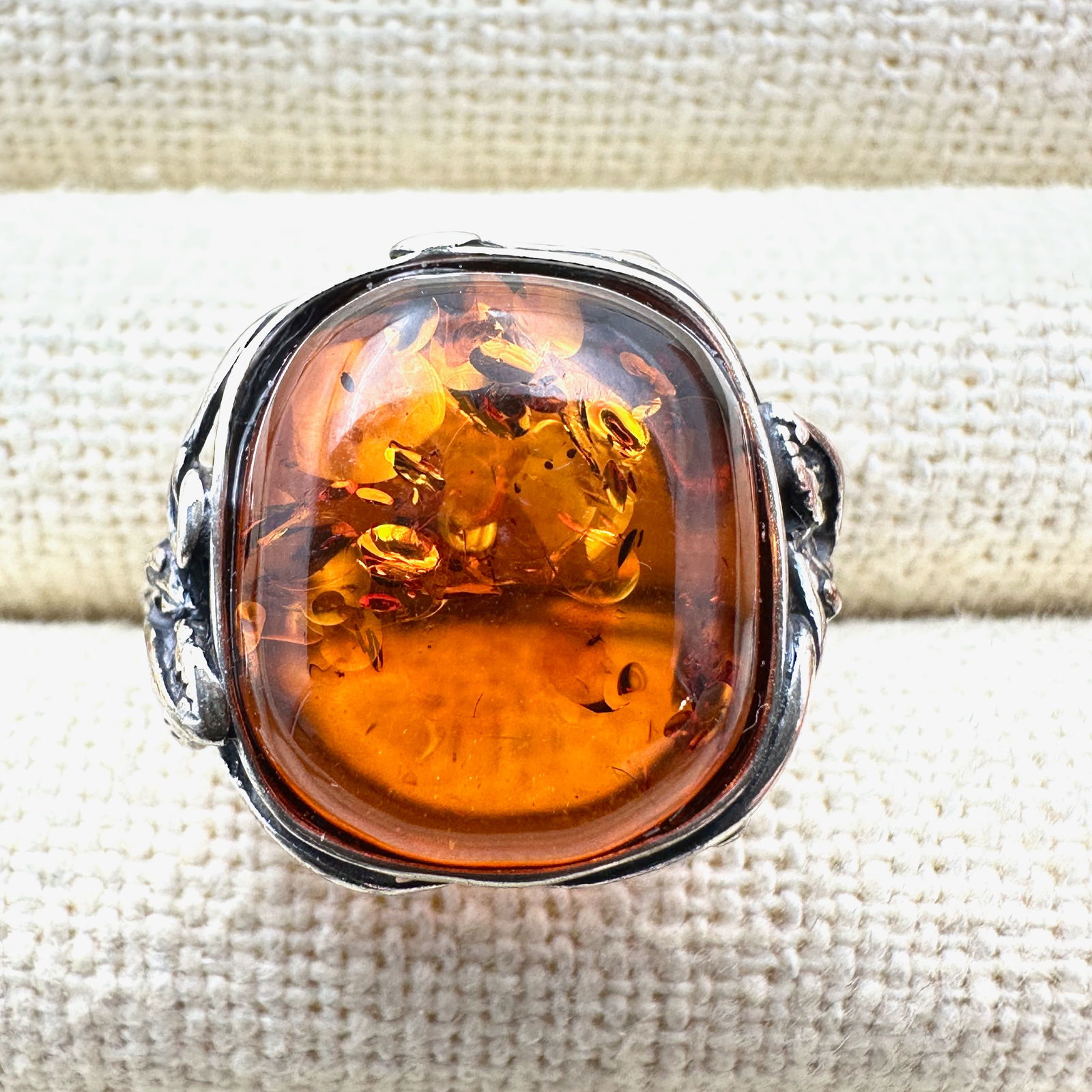 Vintage Natural Amber Sterling Silver Ring Size 7 (1 of 2)