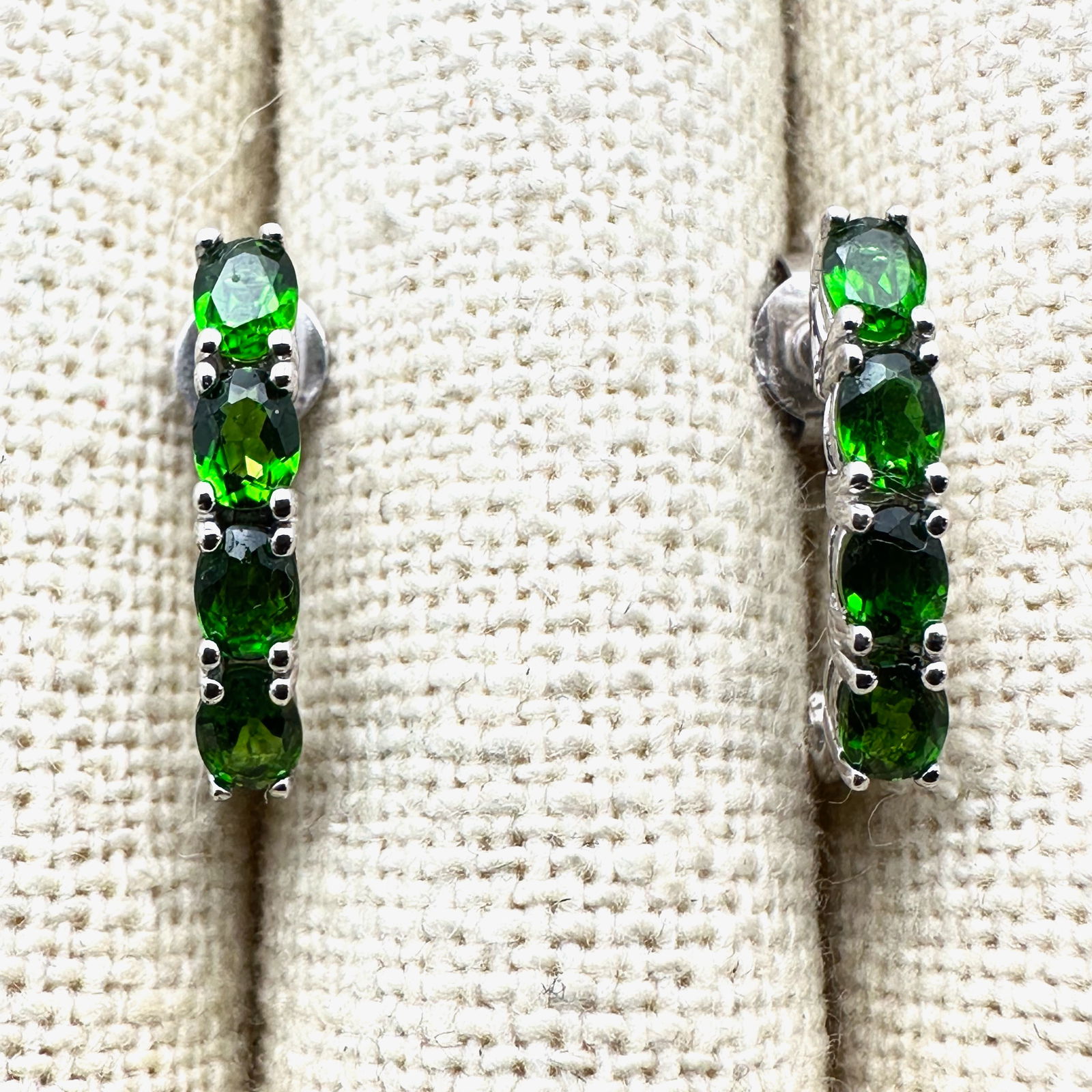 Green Emerald Gemstone Sterling Silver Pierced Earrings 3/4 Inch (1 of 2)