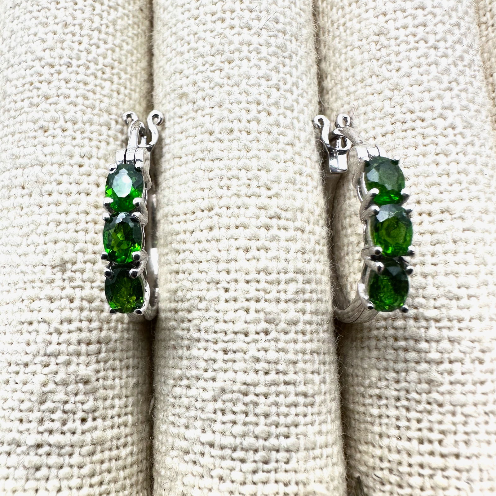 Green Chrome Diopside Sterling Silver 1 Inch Hoop Earrings: Green Chrome Diopside Sterling Silver 1 Inch Hoop Earrings