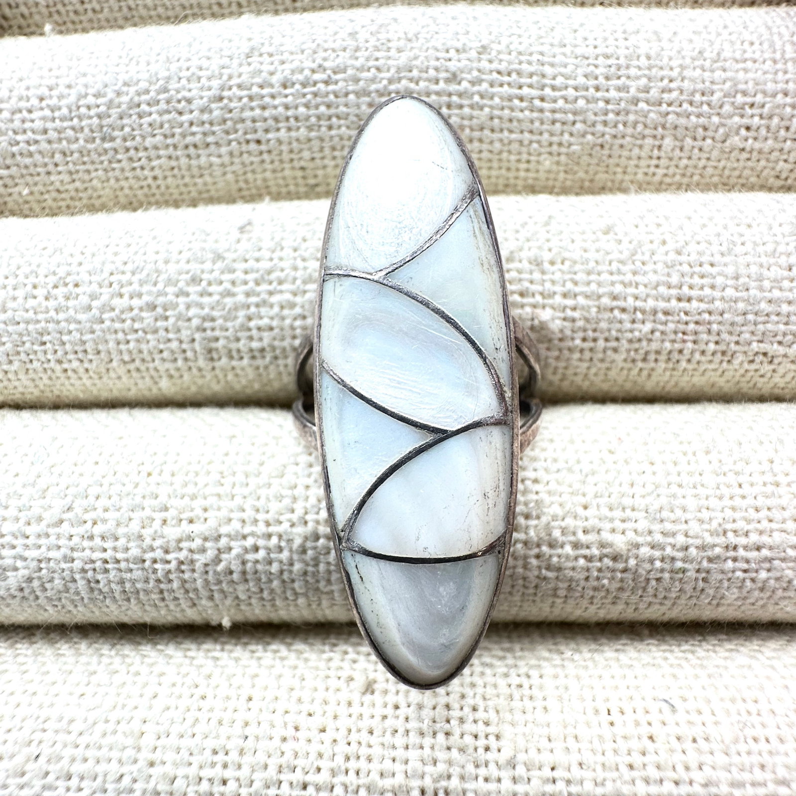 American Southwest Pearl Sterling Silver Ring Size 7: American Southwest Pearl Sterling Silver Ring Size 7