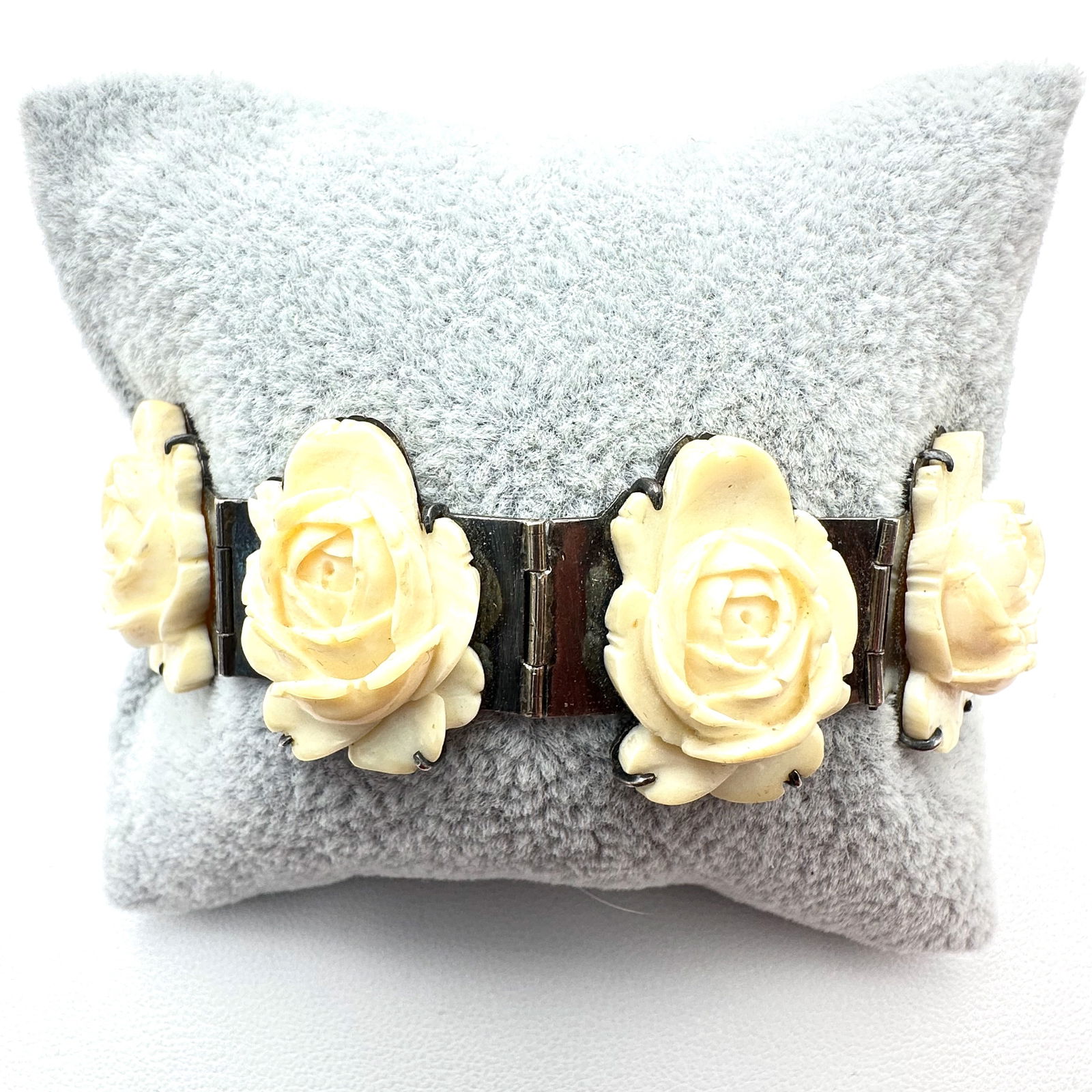 Vintage Carved Rose Flower Design Sterling Silver Bracelet 6 3/4 Inch Weight 32 Grams: Vintage Carved Rose Flower Design Sterling Silver Bracelet 6 3/4 Inch Weight 32 Grams