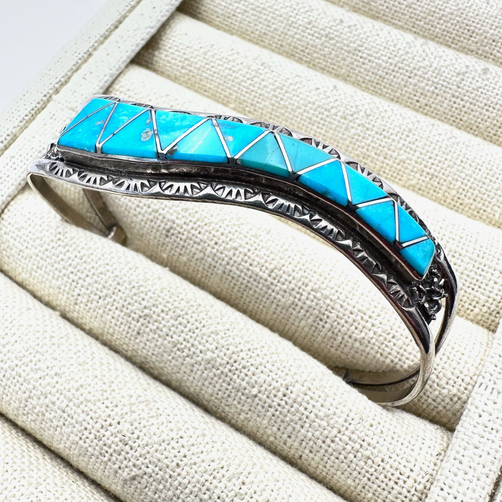 Vintage Native American Zuni Hallmarked Inlay Turquoise Sterling Silver Cuff Bracelet Weight 15 (1 of 2)