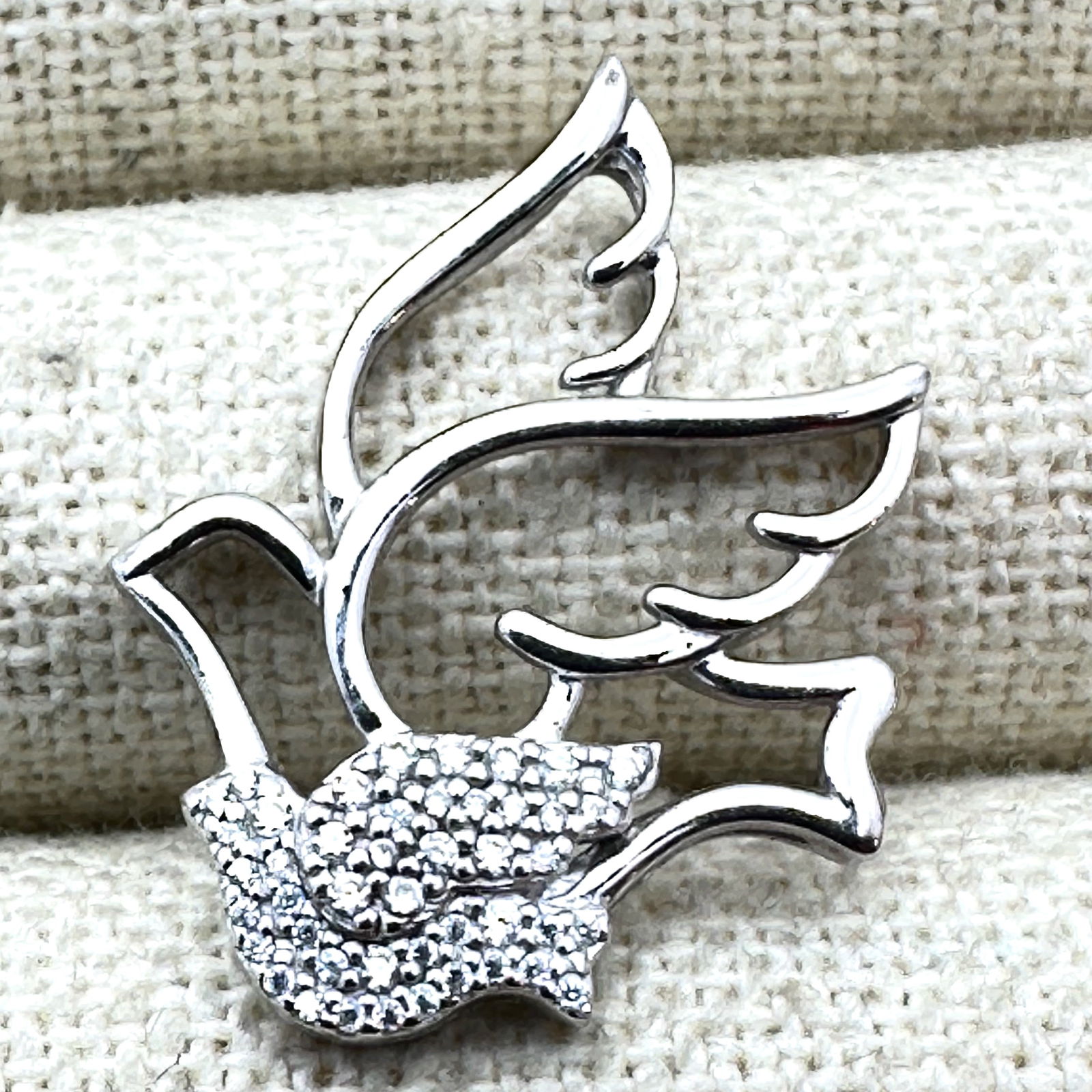 Clear Cubic Zirconia Sterling Silver Dove Bird Pendant 1 Inch: Clear Cubic Zirconia Sterling Silver Dove Bird Pendant 1 Inch