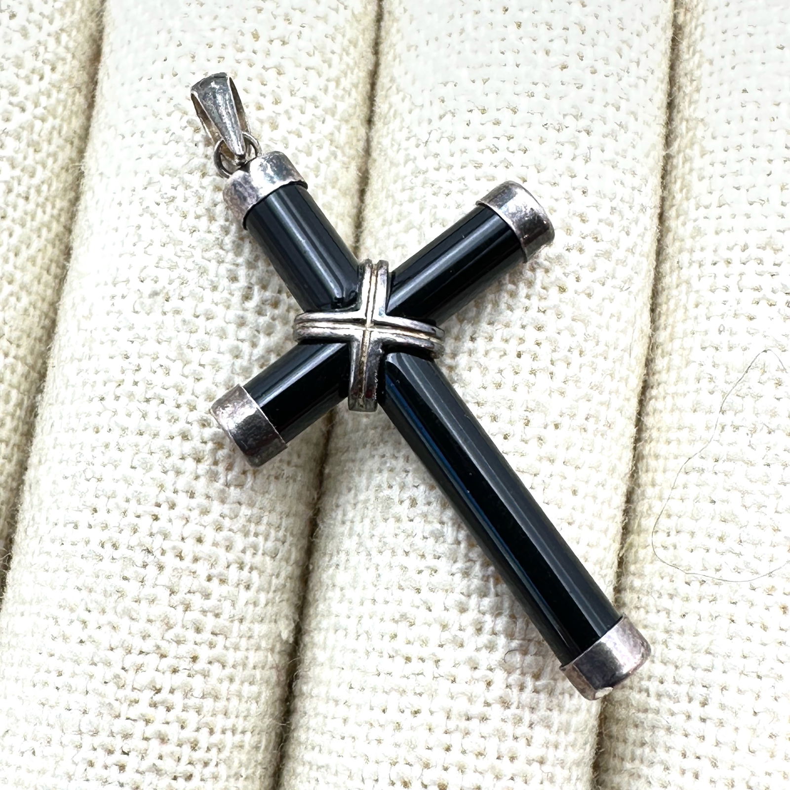 Vintage Black Onyx Sterling Silver Cross Pendant 1.5 Inch: Vintage Black Onyx Sterling Silver Cross Pendant 1.5 Inch