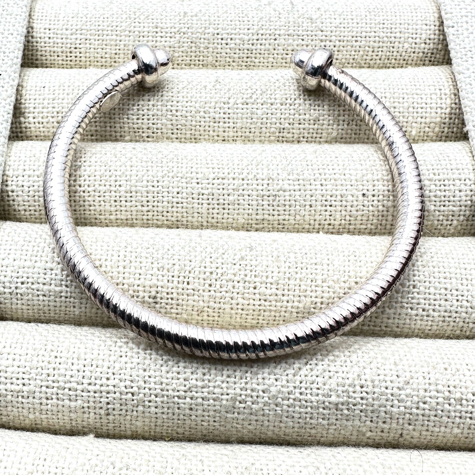 Italy Sterling Silver Cuff Bracelet 6.5 Inch Weight 10 Grams (1 of 2)