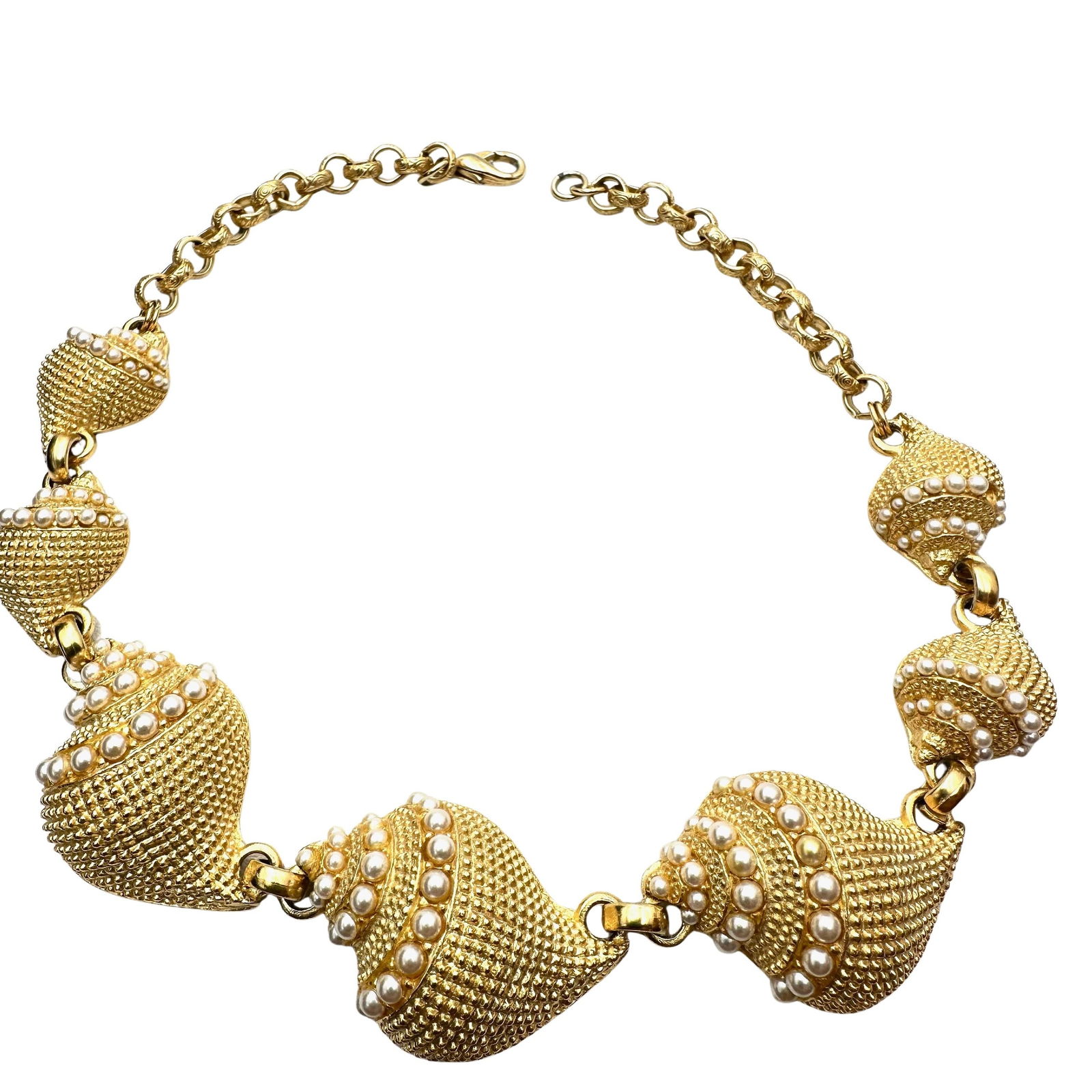 Vintage Craft Brand Faux Pearl Gold Tone Shell Design Necklace 16 Inch Heavy Quality Made: Vintage Craft Brand Faux Pearl Gold Tone Shell Design Necklace 16 Inch Heavy Quality Made