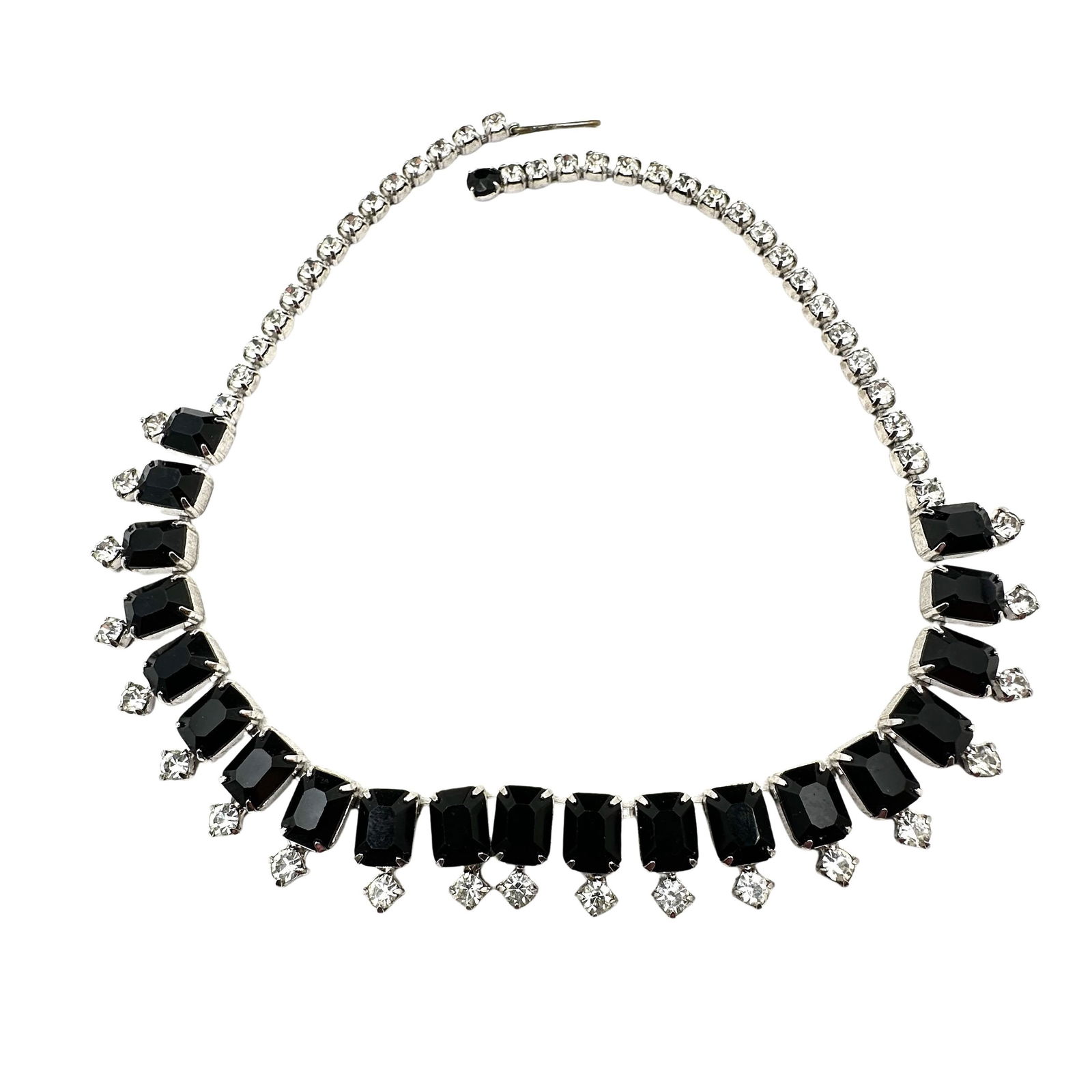 Vintage High End Unsigned Black and Clear Glass Rhinestone Silver Tone Necklace 16 Inch: Vintage High End Unsigned Black and Clear Glass Rhinestone Silver Tone Necklace 16 Inch