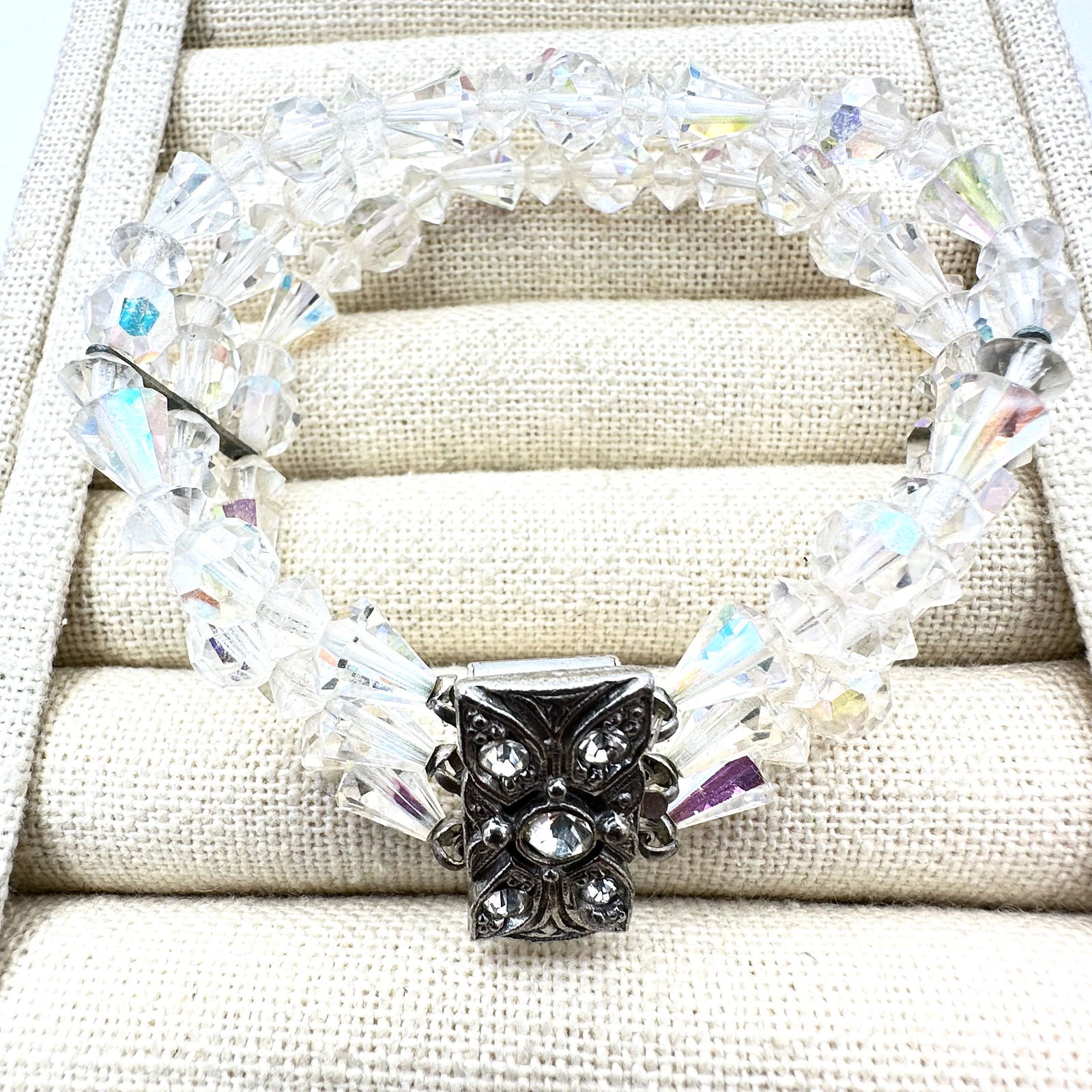Vintage Aurora Borealis Crystal Silver Tone Rhinestone Clasp Bracelet 7 Inch: Vintage Aurora Borealis Crystal Silver Tone Rhinestone Clasp Bracelet 7 Inch