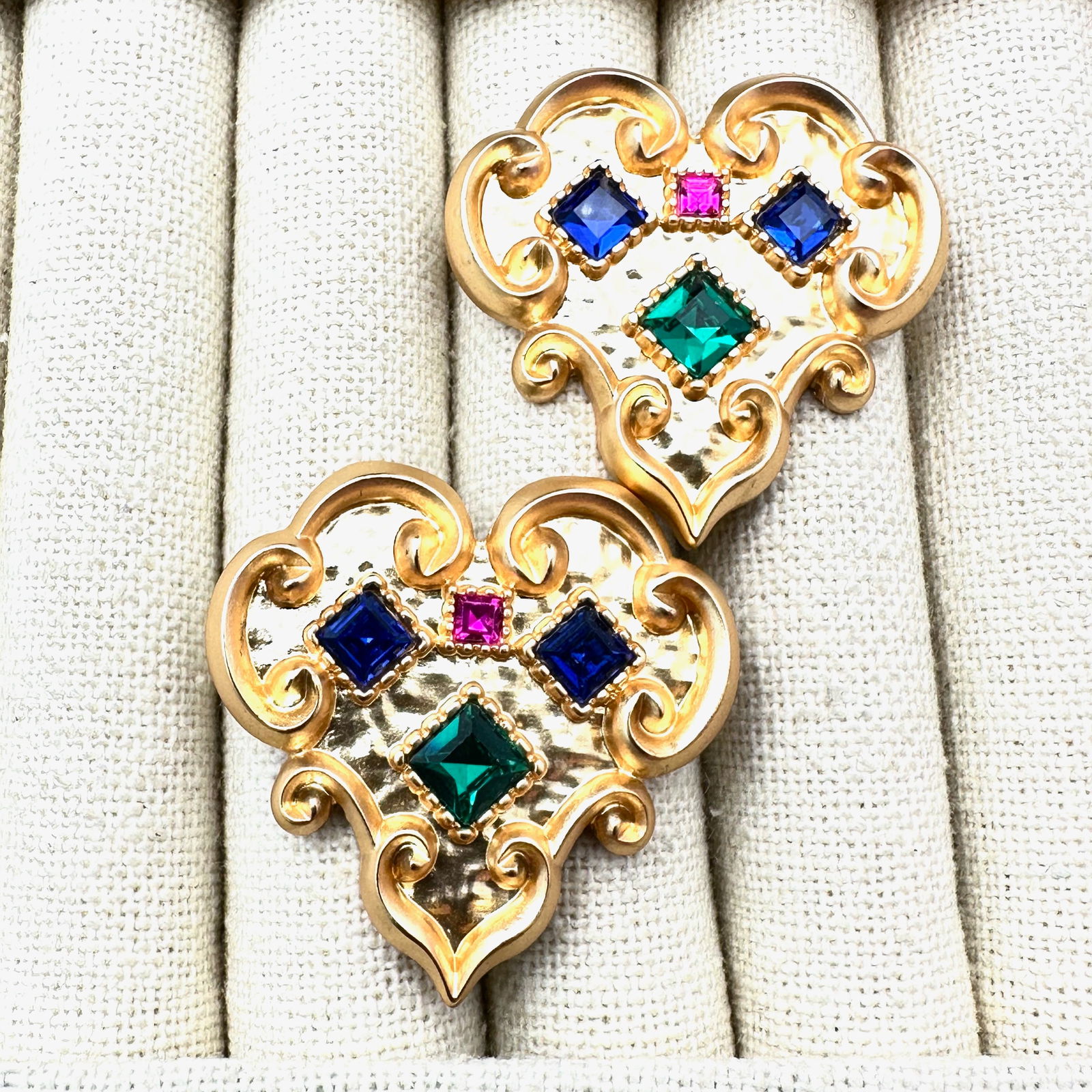 Pink Blue Green Crystal Matte Gold Tone Heart Design Pierced Earrings 1.5 Inch: Pink Blue Green Crystal Matte Gold Tone Heart Design Pierced Earrings 1.5 Inch