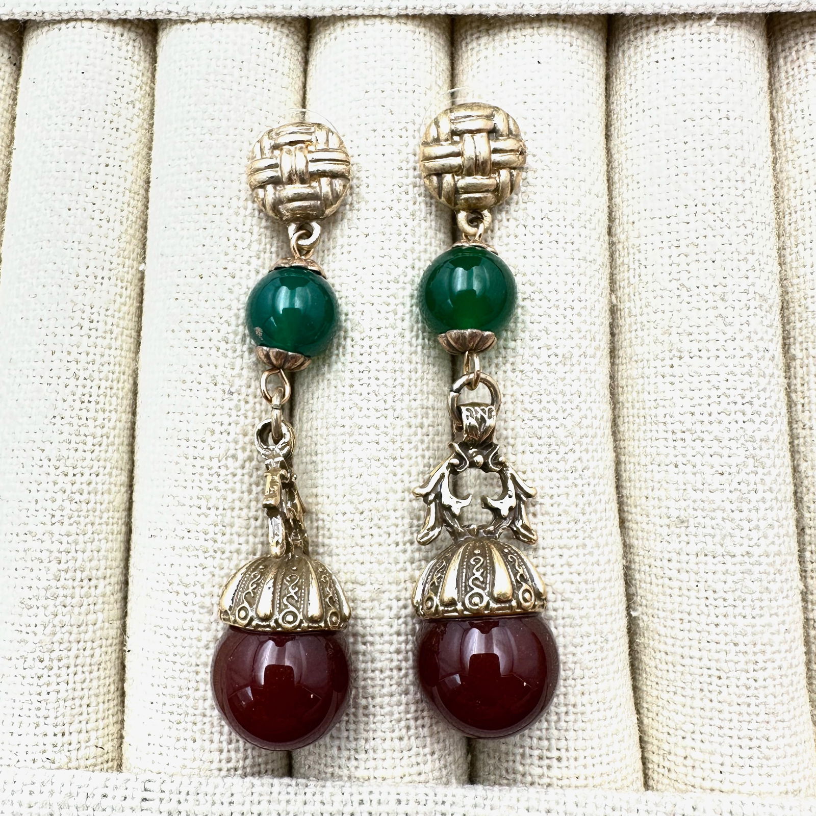 Green and Burgundy Glass Bead Antiqued Gold Tone Chandelier Pierced Earrings 2 Inch Length: Green and Burgundy Glass Bead Antiqued Gold Tone Chandelier Pierced Earrings 2 Inch Length