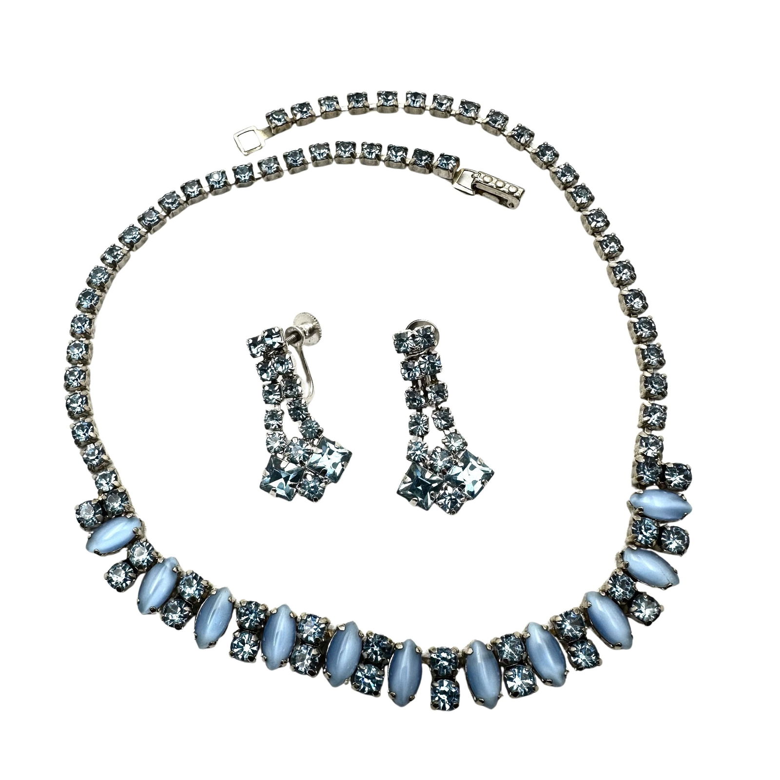 Vintage La Rel Blue Glass Rhinestone Silver Tone Necklace 15 Inch And Coordinating Screw Back: Vintage La Rel Blue Glass Rhinestone Silver Tone Necklace 15 Inch And Coordinating Screw Back Earrings