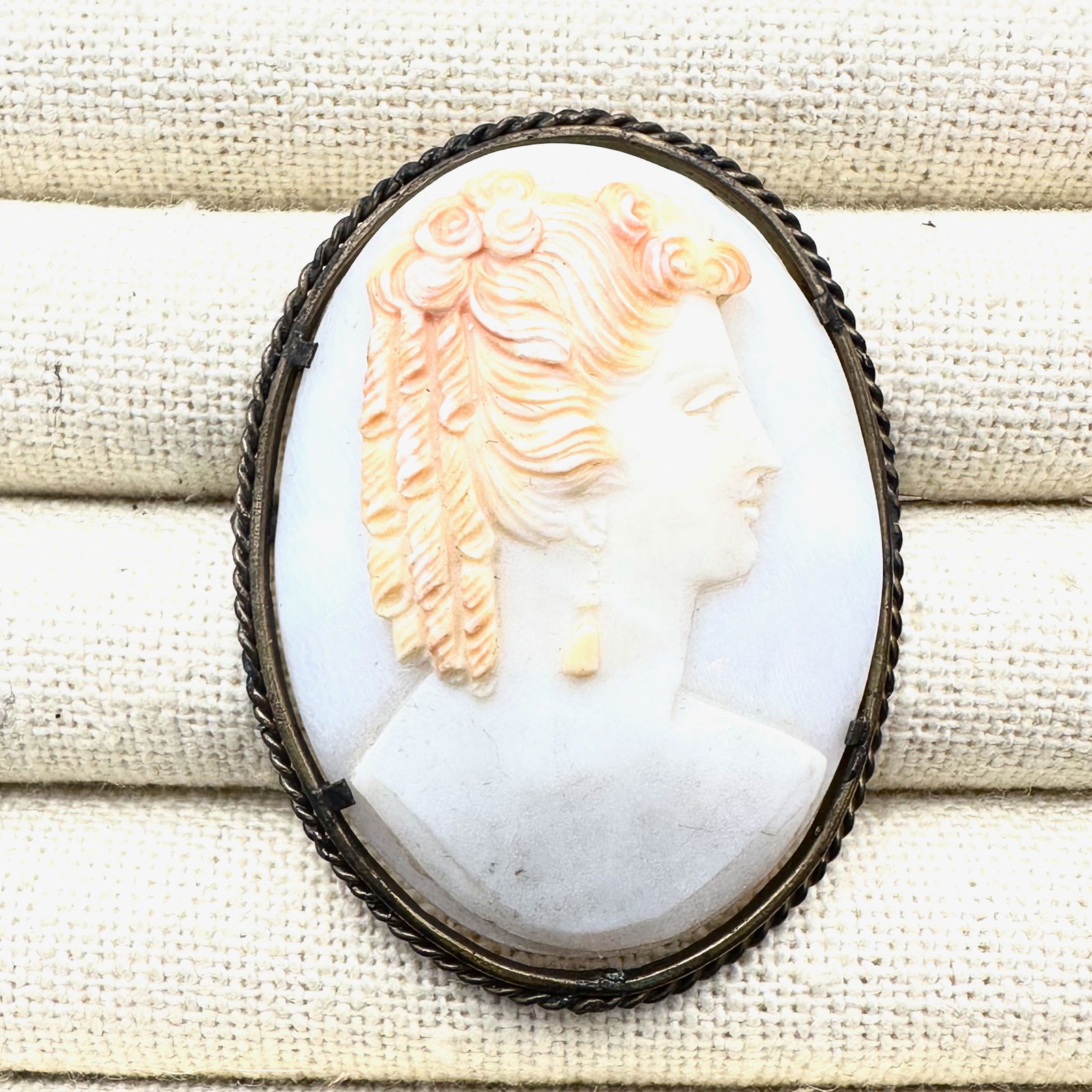 Antique Carved Shell Cameo Antiqued Gold Tone Brooch Pin 2 Inch Ornate Hair and Jewelry (1 of 2)