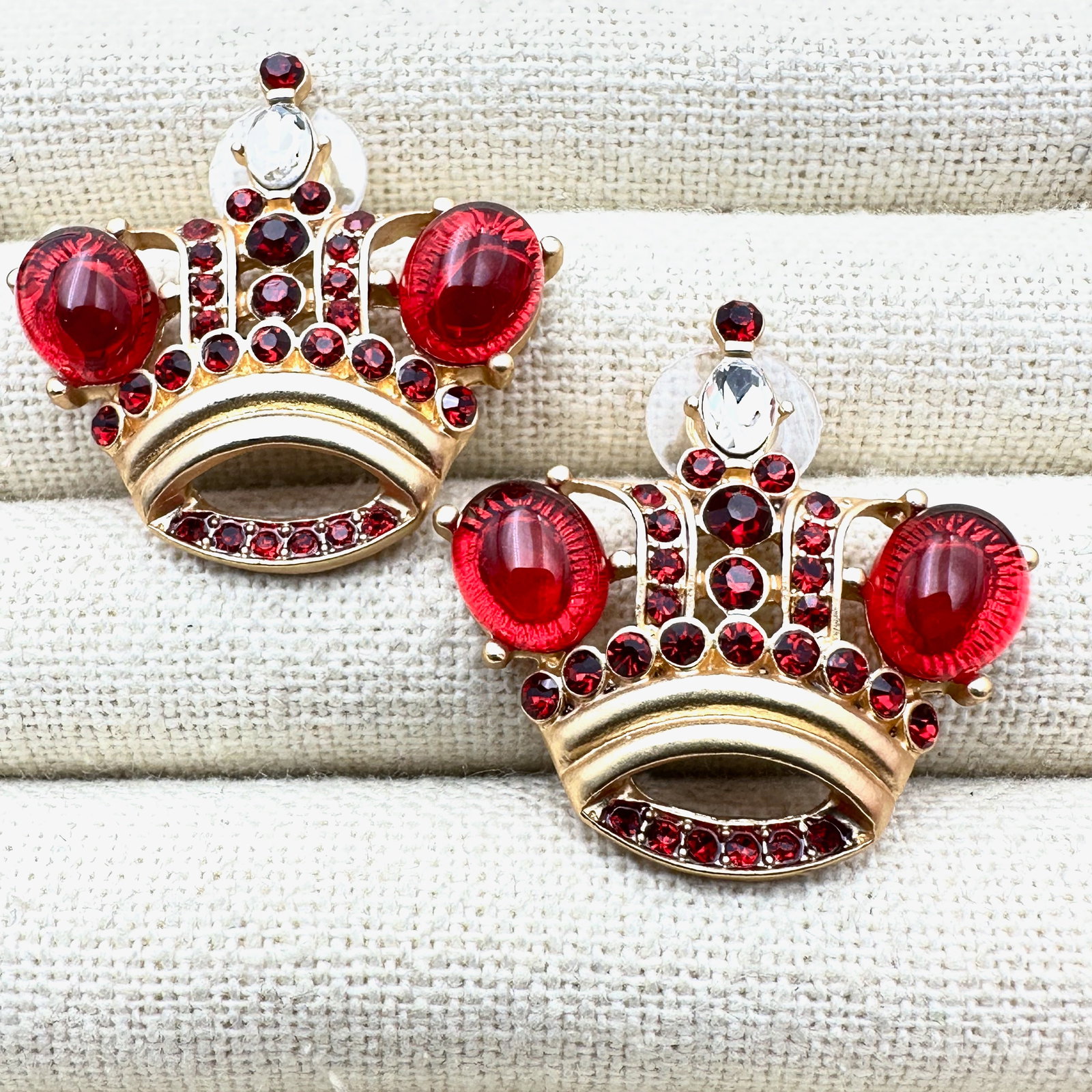 Red Glass Cabochon And Rhinestone Matte Gold Tone Pierced Earrings 1.25 Inch: Red Glass Cabochon And Rhinestone Matte Gold Tone Pierced Earrings 1.25 Inch