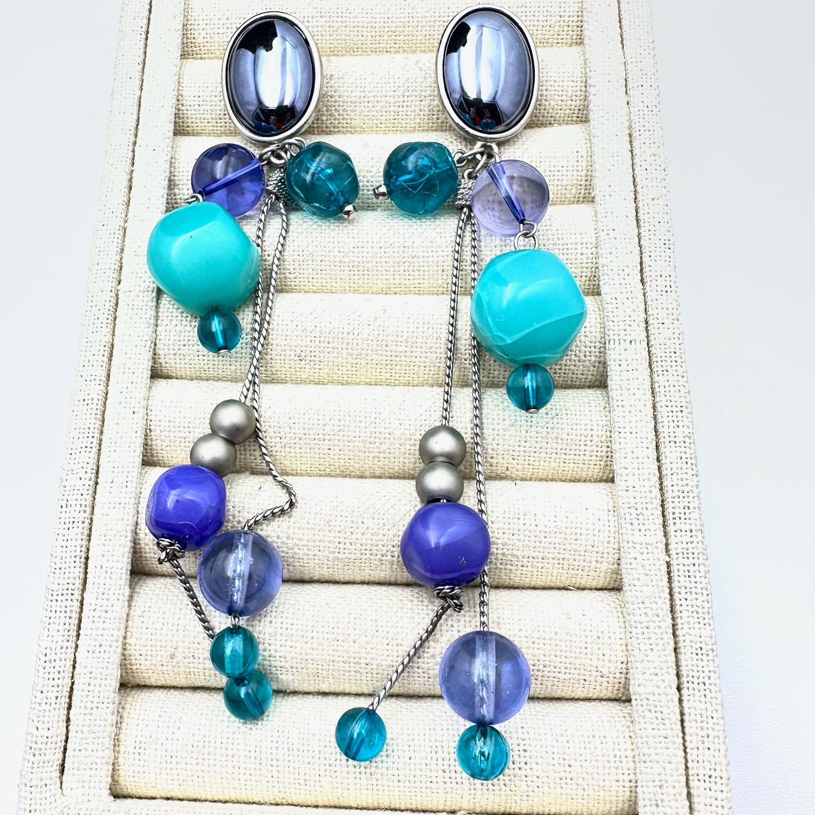 Vintage Funky Lucite Blue Purple Silver Tone Clip Earrings 5 Inch Length: Vintage Funky Lucite Blue Purple Silver Tone Clip Earrings 5 Inch Length