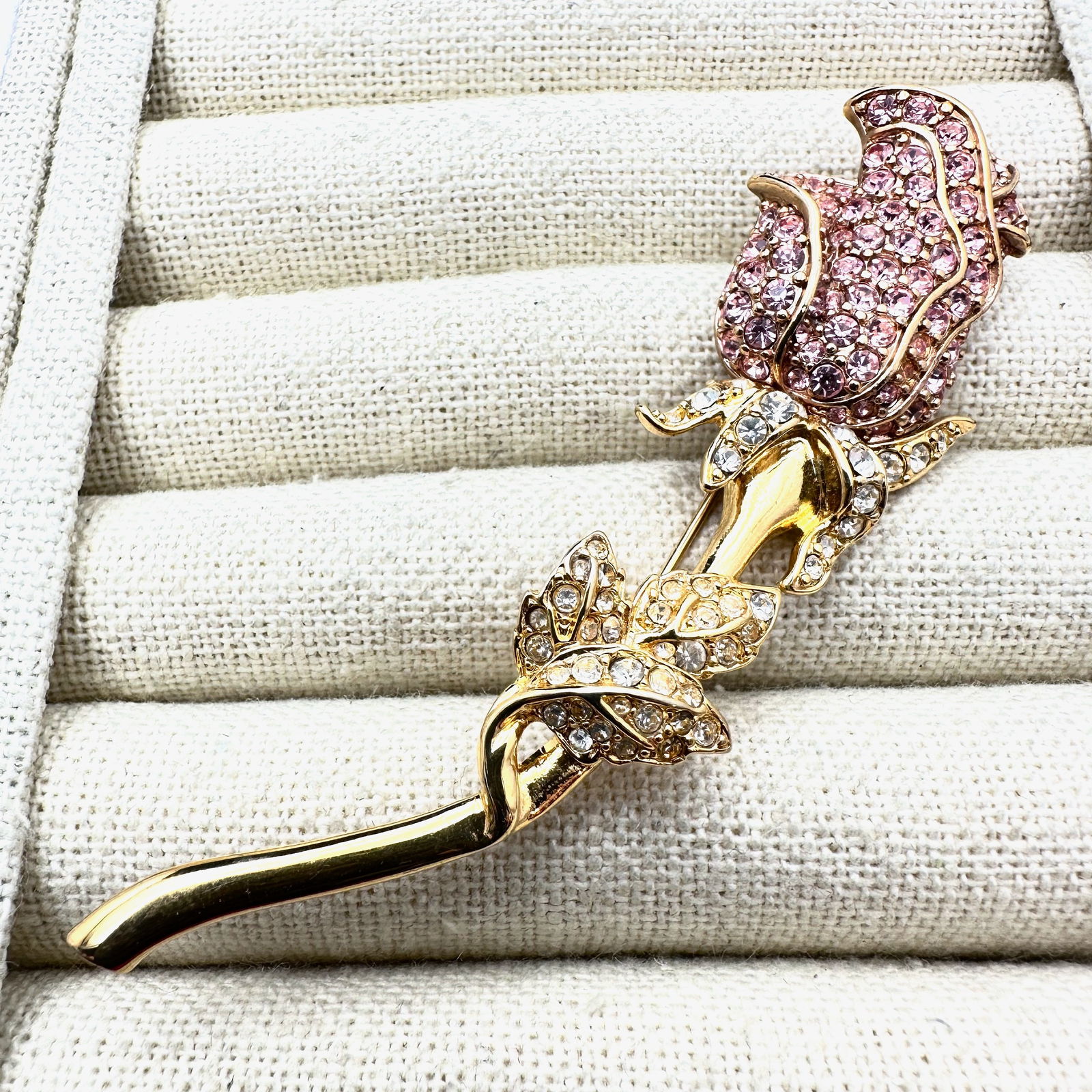 Vintage Nolan Miller Pink Crystal Rose Gold Tone Brooch Pin 3 Inch: Vintage Nolan Miller Pink Crystal Rose Gold Tone Brooch Pin 3 Inch