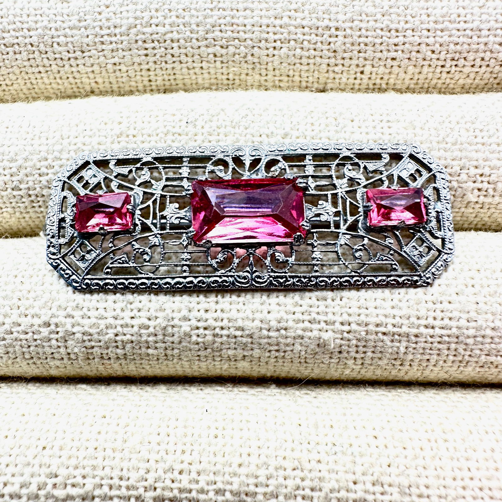 Antique Rhodium Plated Silver Filigree Pink Czech Glass Brooch Pin 1.75 Inch: Antique Rhodium Plated Silver Filigree Pink Czech Glass Brooch Pin 1.75 Inch