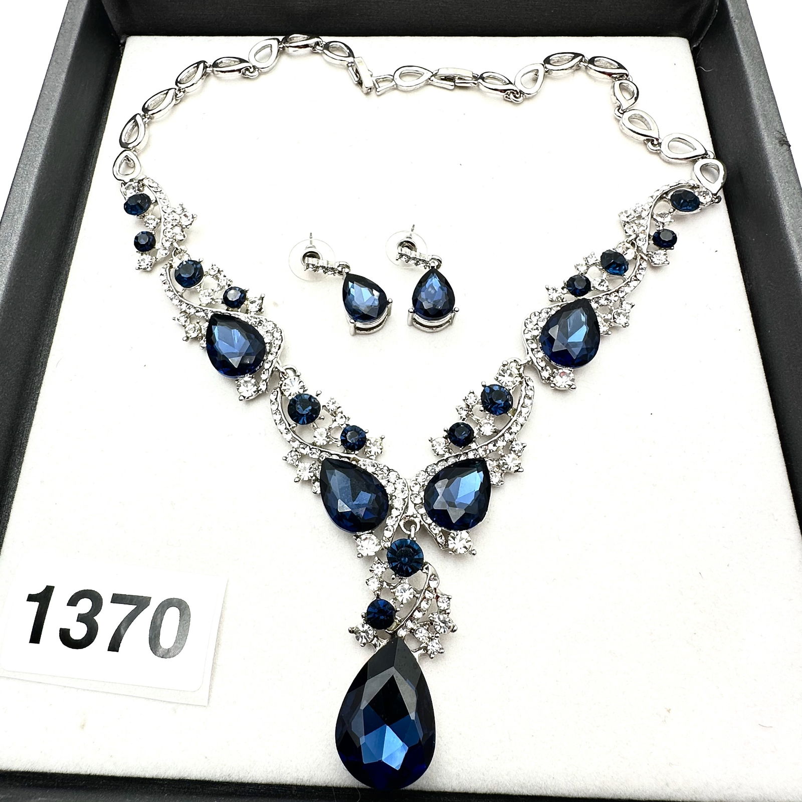 Blue And Clear Crystal Statement Necklace and Matching Pierced Earrings: Blue And Clear Crystal Statement Necklace and Matching Pierced Earrings