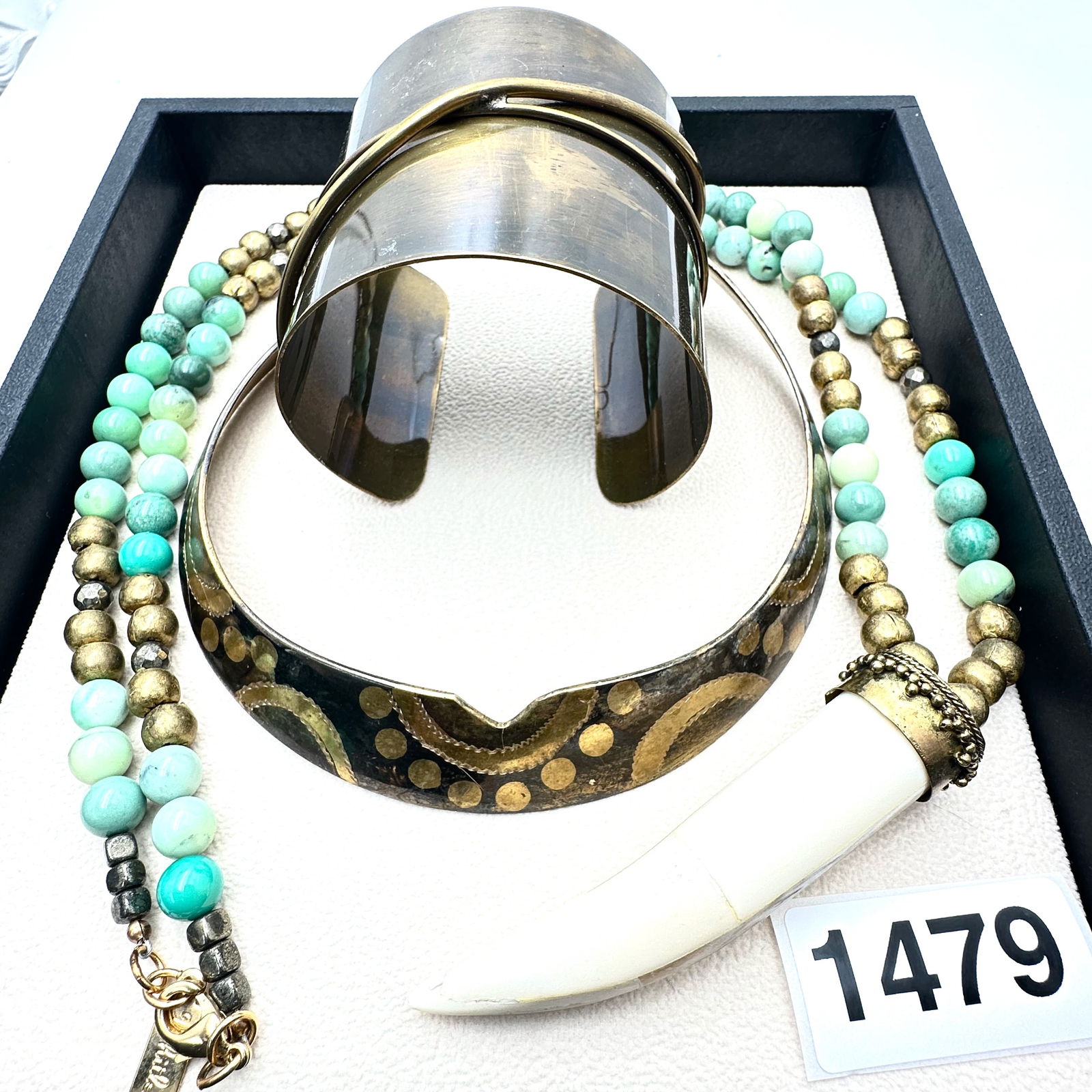Vintage to Modern Group Lot Collection of Jewelry: Vintage to Modern Group Lot Collection of Jewelry