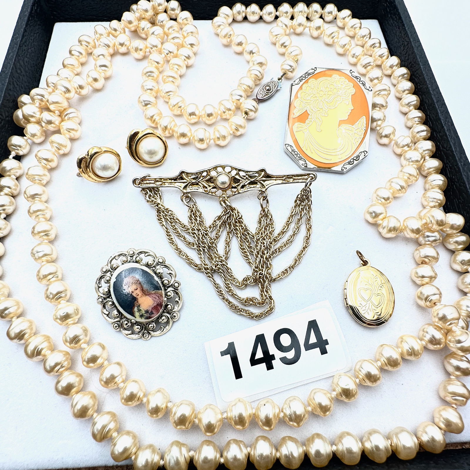 Vintage to Modern Group Lot Collection of Jewelry (1 of 2)
