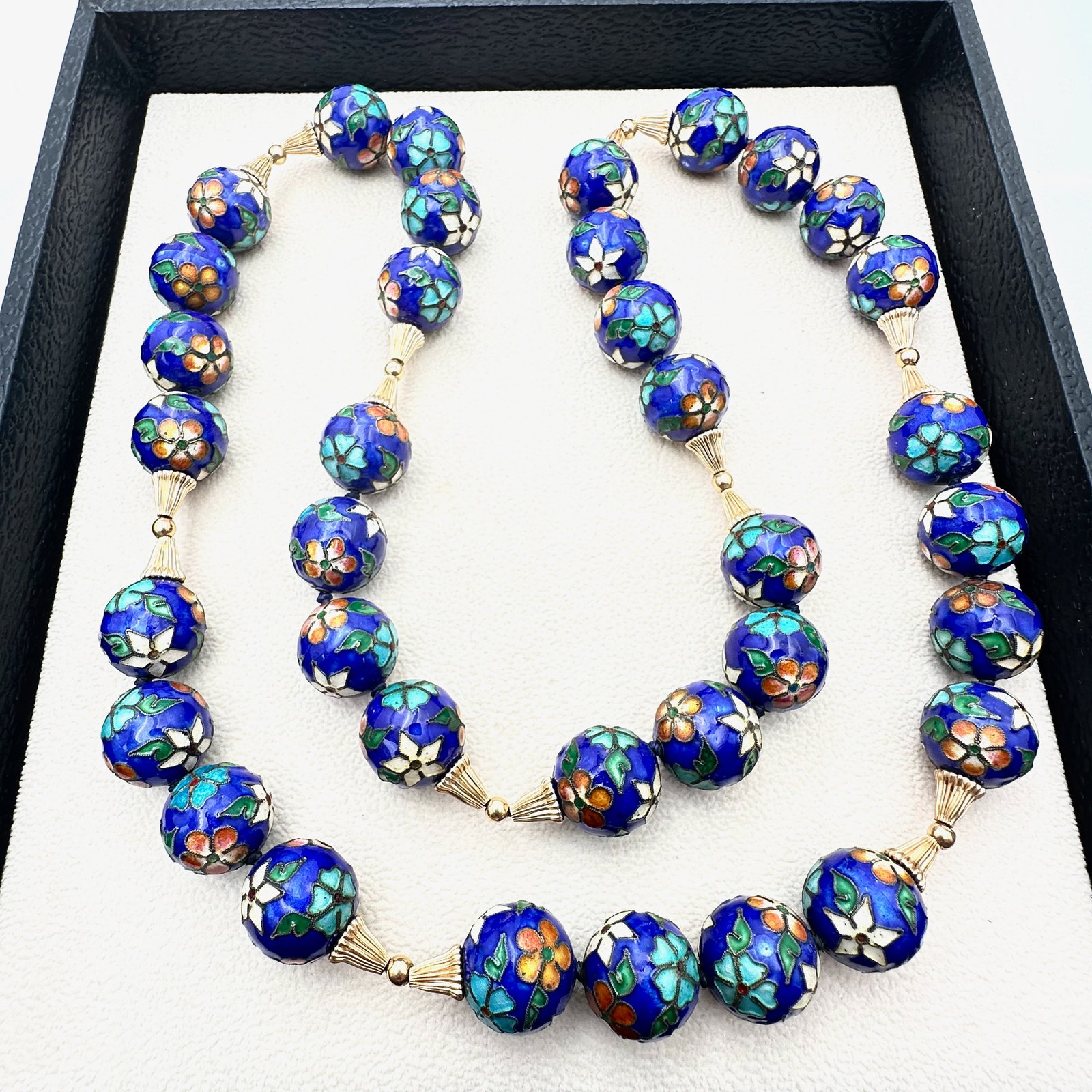 Vintage Chinese Export Large 15mm Enamel Cloisonne' Bead Gold Tone Necklace 28 Inch (1 of 2)
