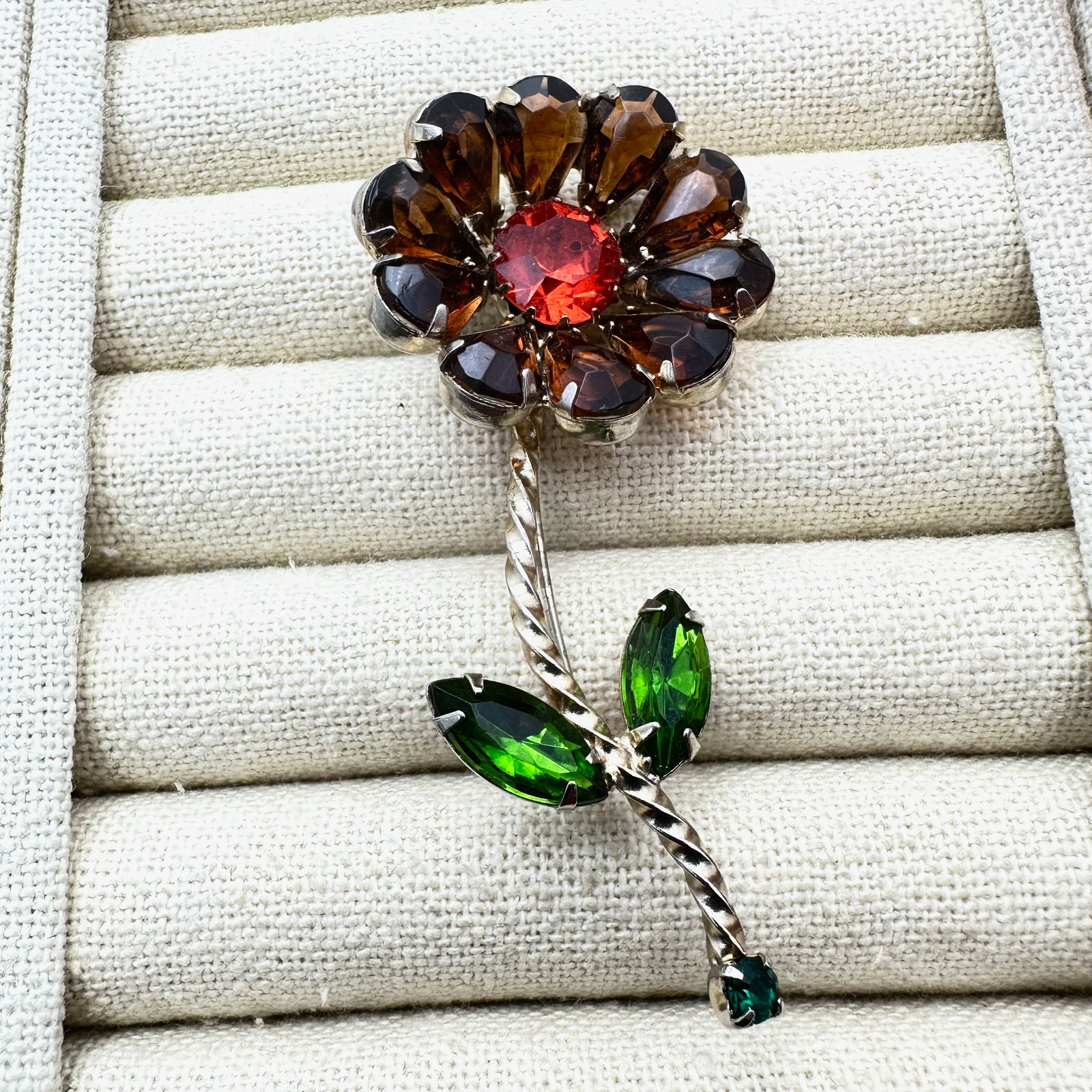 Vintage Brown Orange Glass Rhinestone Flower Gold Tone Brooch Pin 3 Inch Possibly Unsigned Weiss (1 of 2)