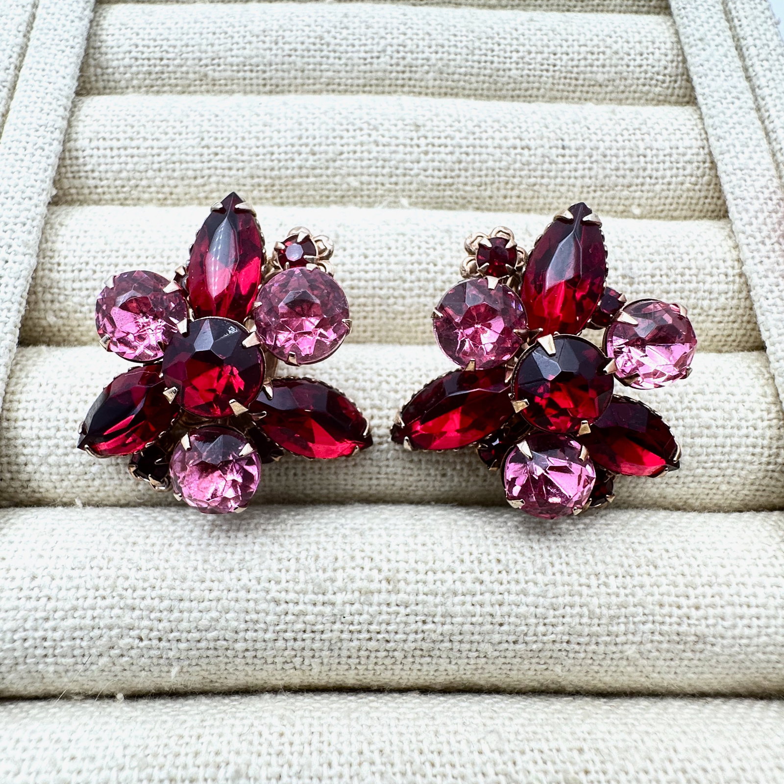 Vintage Unsigned Designer Pink and Red Glass Rhinestone Gold Tone Clip Earrings Possibly Beau Jewels: Vintage Unsigned Designer Pink and Red Glass Rhinestone Gold Tone Clip Earrings Possibly Beau Jewels or Judy Lee