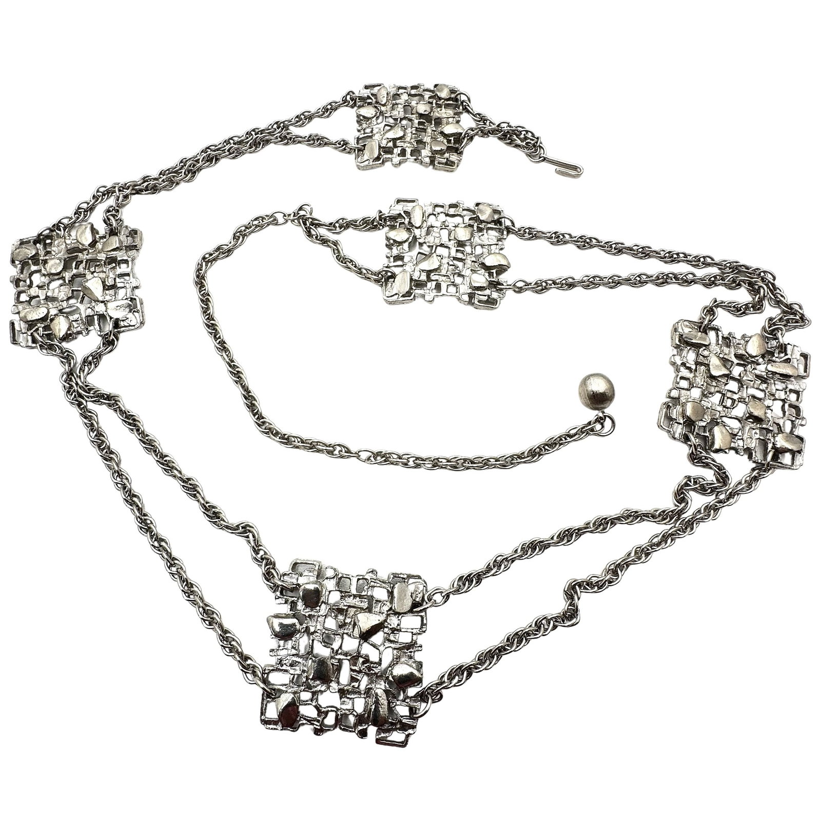 Vintage Mid Century Celebrity New York Silver Tone Belt or Long Necklace Fits up to 36 Inch: Vintage Mid Century Celebrity New York Silver Tone Belt or Long Necklace Fits up to 36 Inch