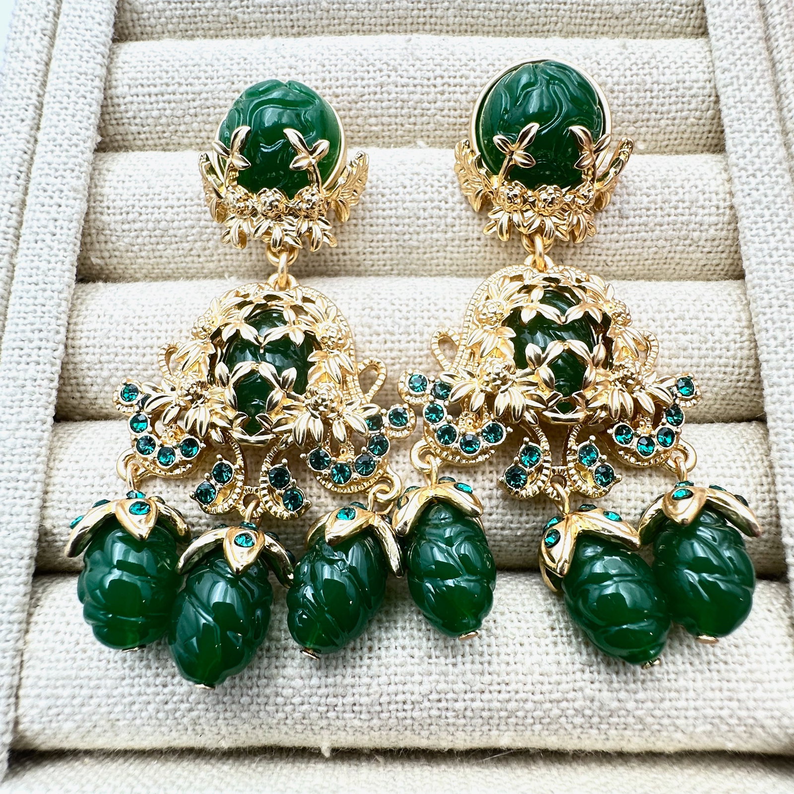 Green Glass Gold Tone chandelier Statement Earrings Pierced 2.5 Inch (1 of 2)