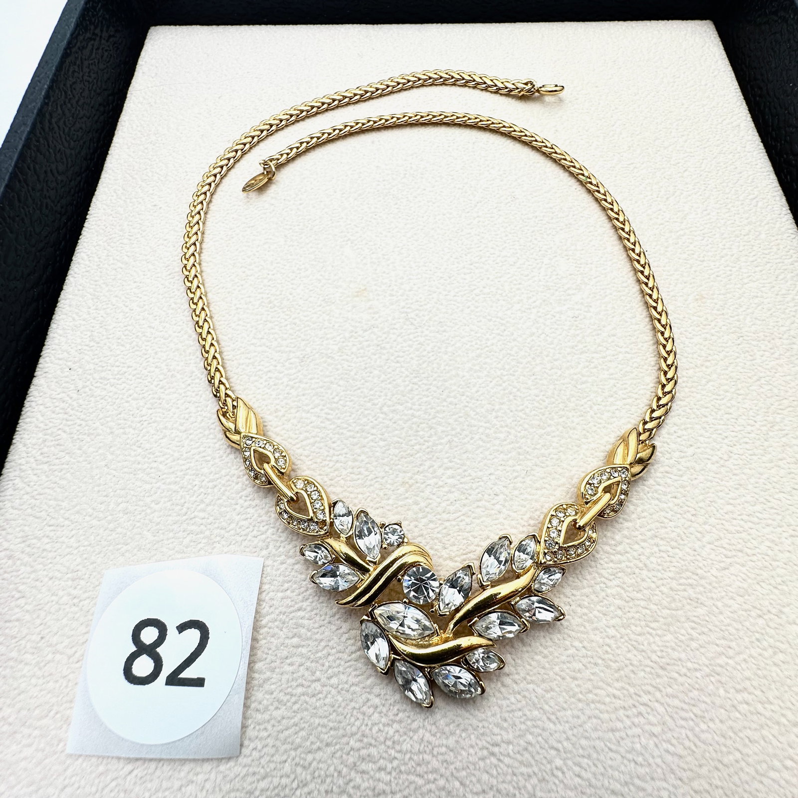 Vintage Trifari Necklace Clear Rhinestones Gold Tone 16 Inch Length: Vintage Trifari Necklace Clear Rhinestones Gold Tone 16 Inch Length