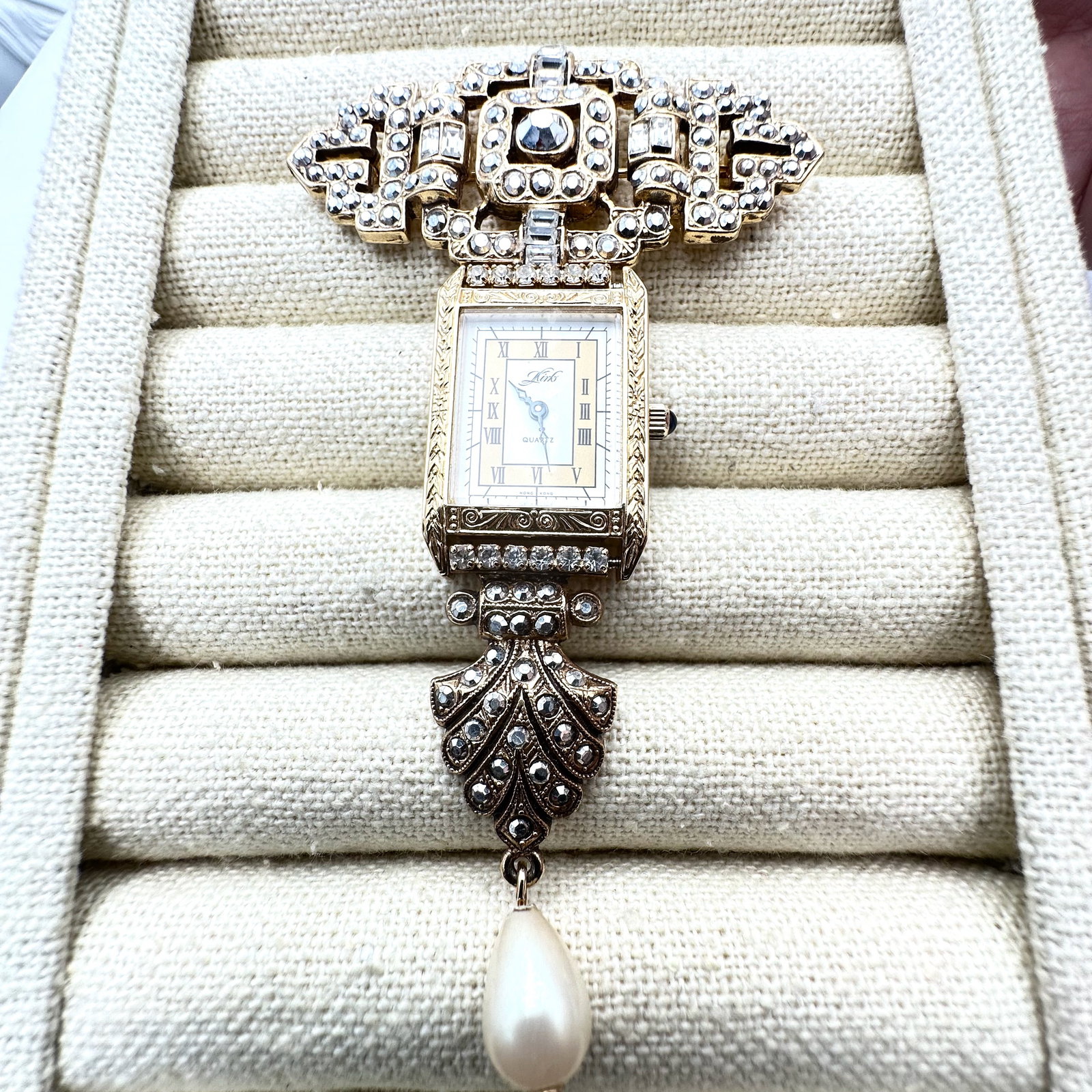 Vintage Kirks Folly Watch Brooch Pin 4 Inch Length Gold Tone Clear Crystals May Need Battery: Vintage Kirks Folly Watch Brooch Pin 4 Inch Length Gold Tone Clear Crystals May Need Battery