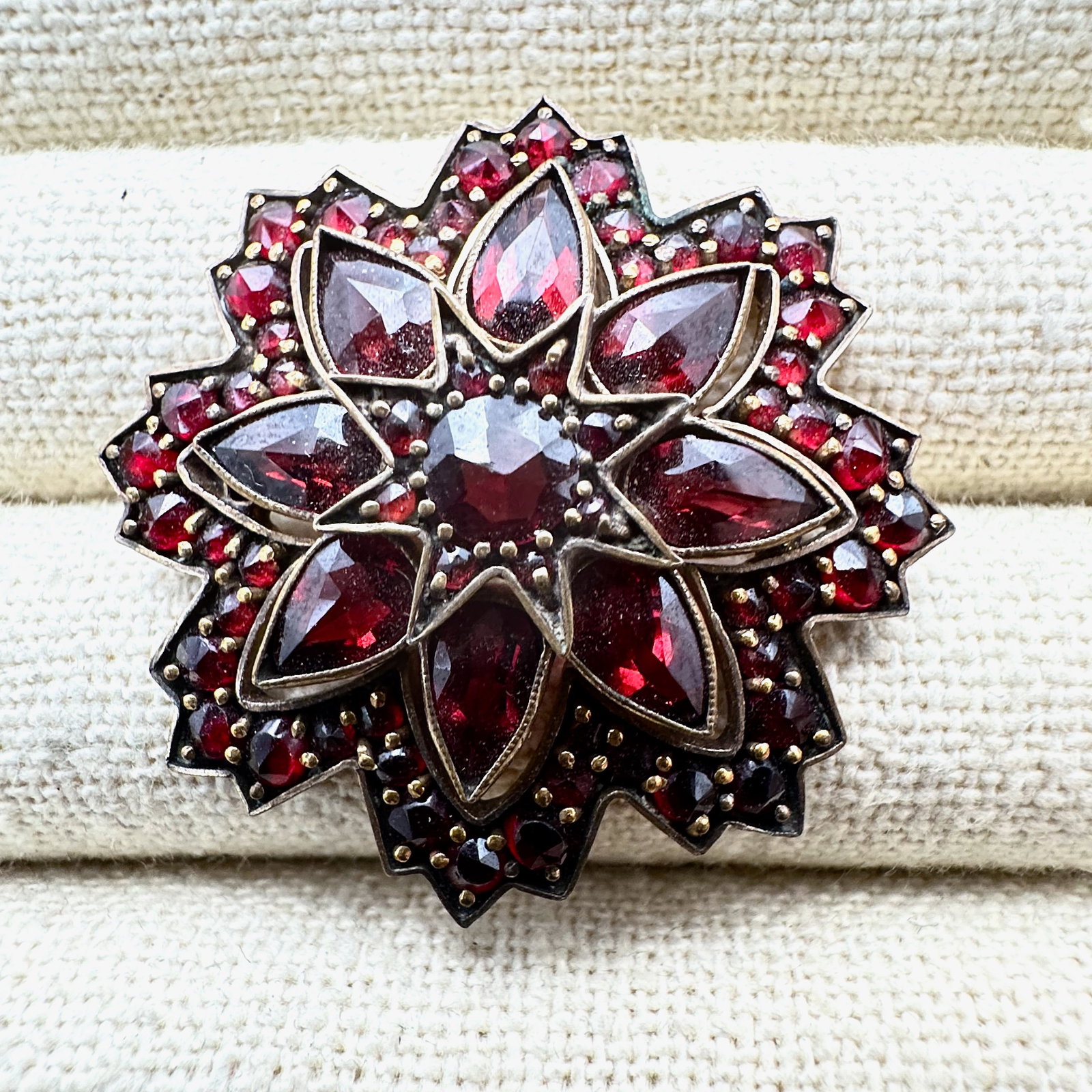 Antique Bohemian Garnet Gold Gilt Brooch Pin 1.5 Inch (1 of 2)