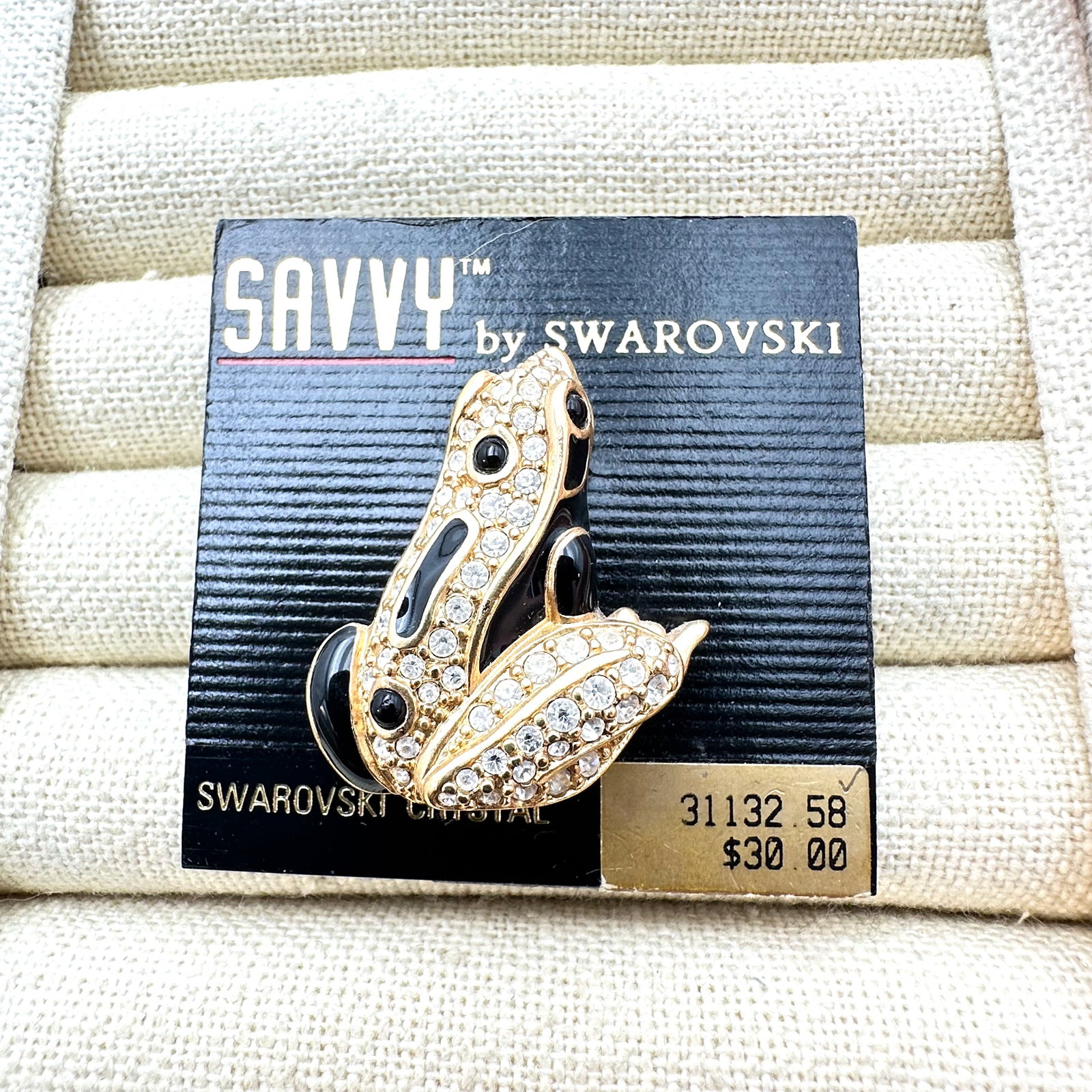 Vintage SAVVY by Swarovski Frog Brooch Pin Gold Plated On Original Card 1.5 Inch (1 of 2)