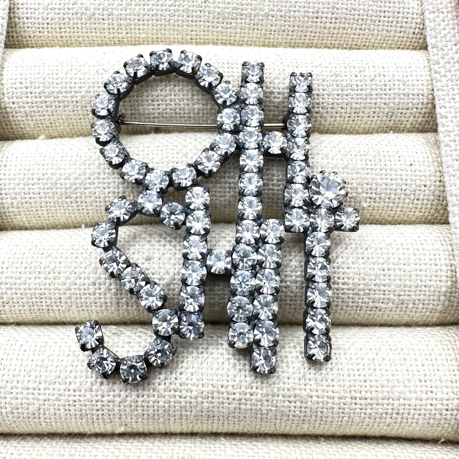 Vintage Clear Rhinestone Funny Silver Tone Brooch Pin 2.25 Inch (1 of 2)