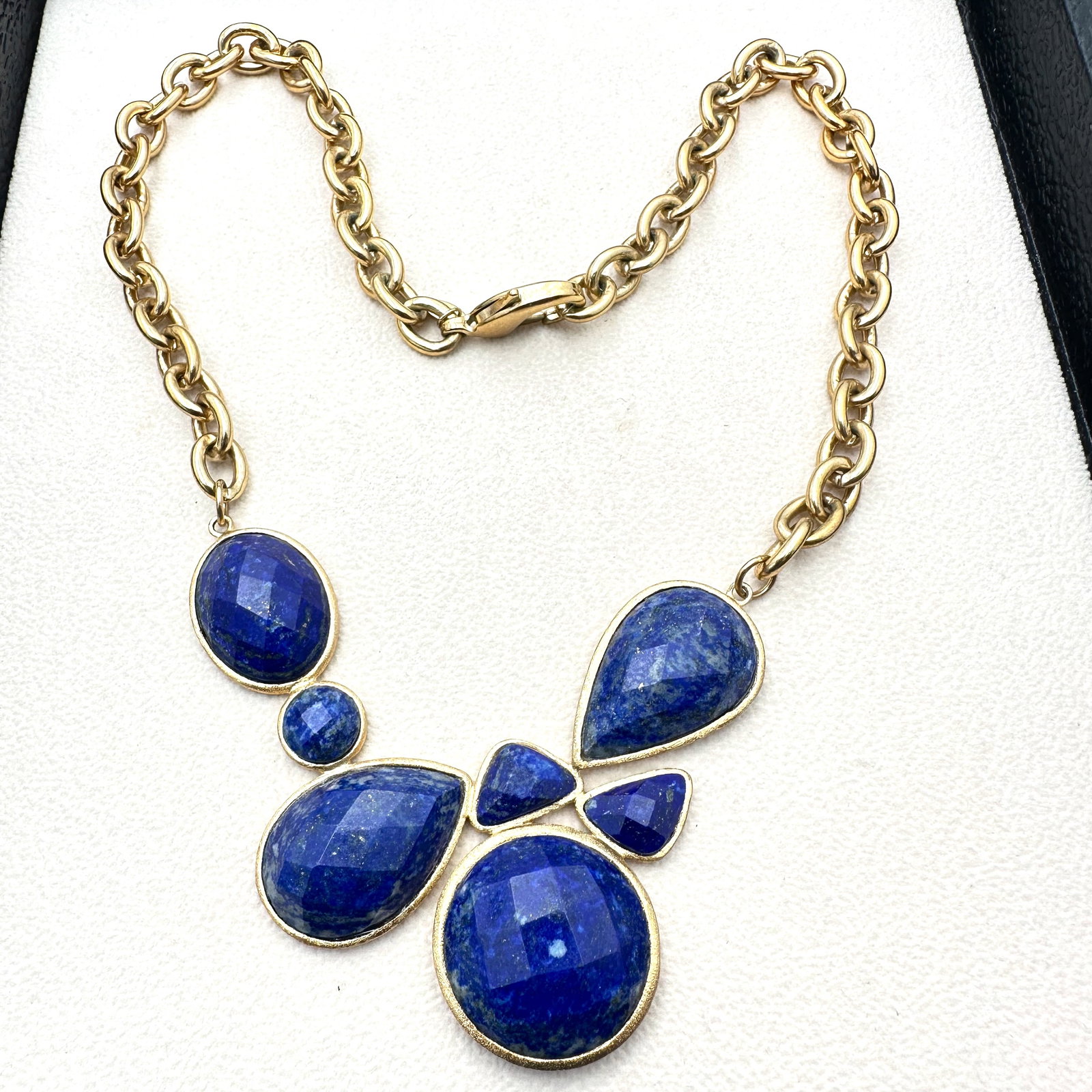 Genuine Blue Lapis Lazuli Gemstone Gold Tone Necklace 18 Inch: Genuine Blue Lapis Lazuli Gemstone Gold Tone Necklace 18 Inch