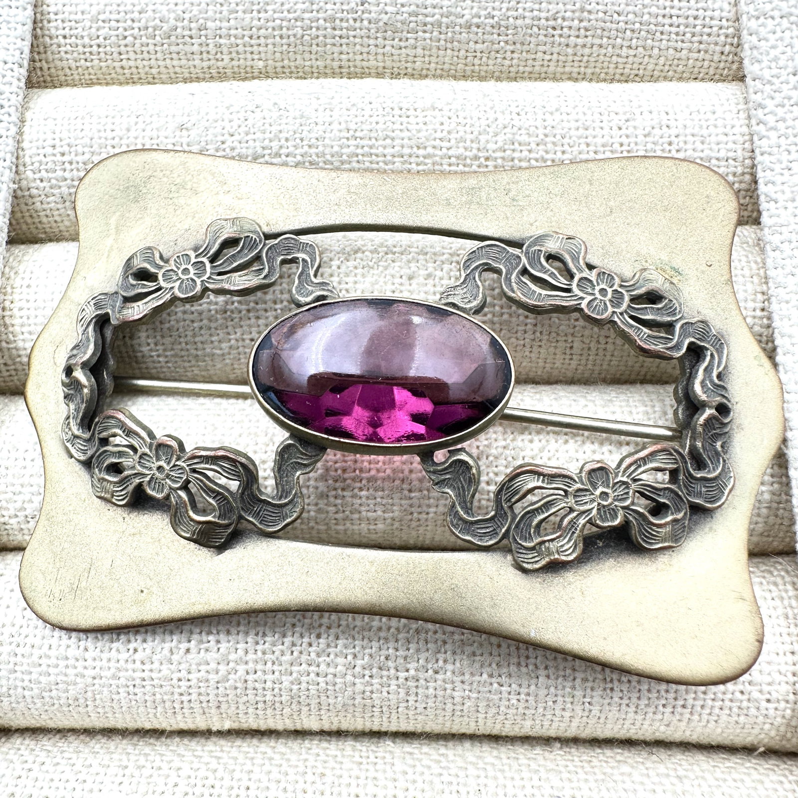 Antique Vintage Victorian Purple Glass Stone Antiqued Gold Tone Brooch Pin 3 Inch: Antique Vintage Victorian Purple Glass Stone Antiqued Gold Tone Brooch Pin 3 Inch