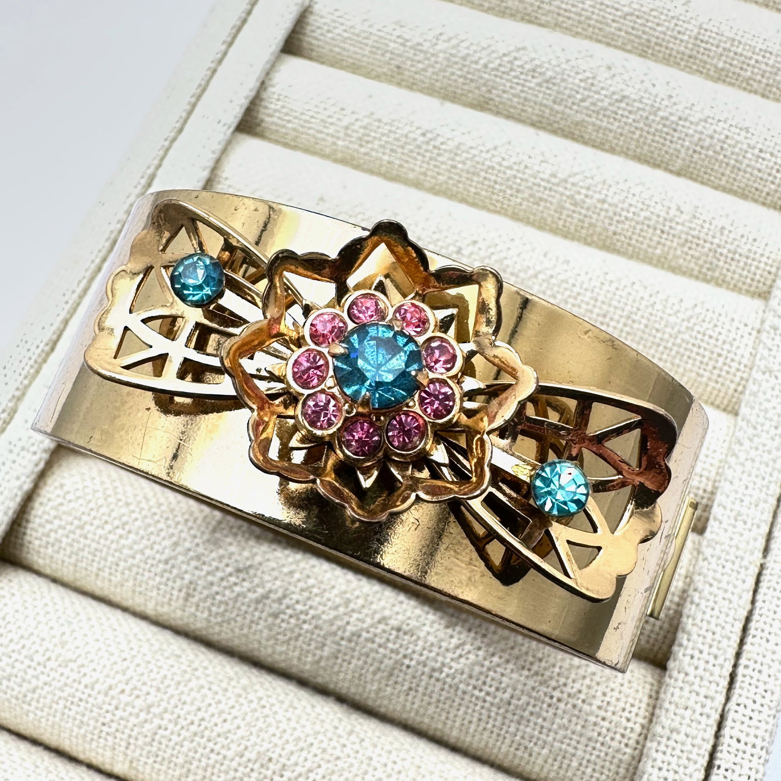 Vintage Blue and Pink Rhinestone Gold Tone Wide Hinged Bangle Bracelet 7 Inch (1 of 2)