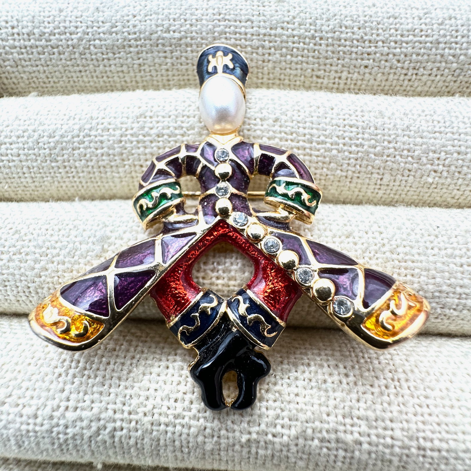 Vintage Joan Rivers Russian Dancer Enamel Gold Tone Brooch Pin 1.5 Inch (1 of 2)