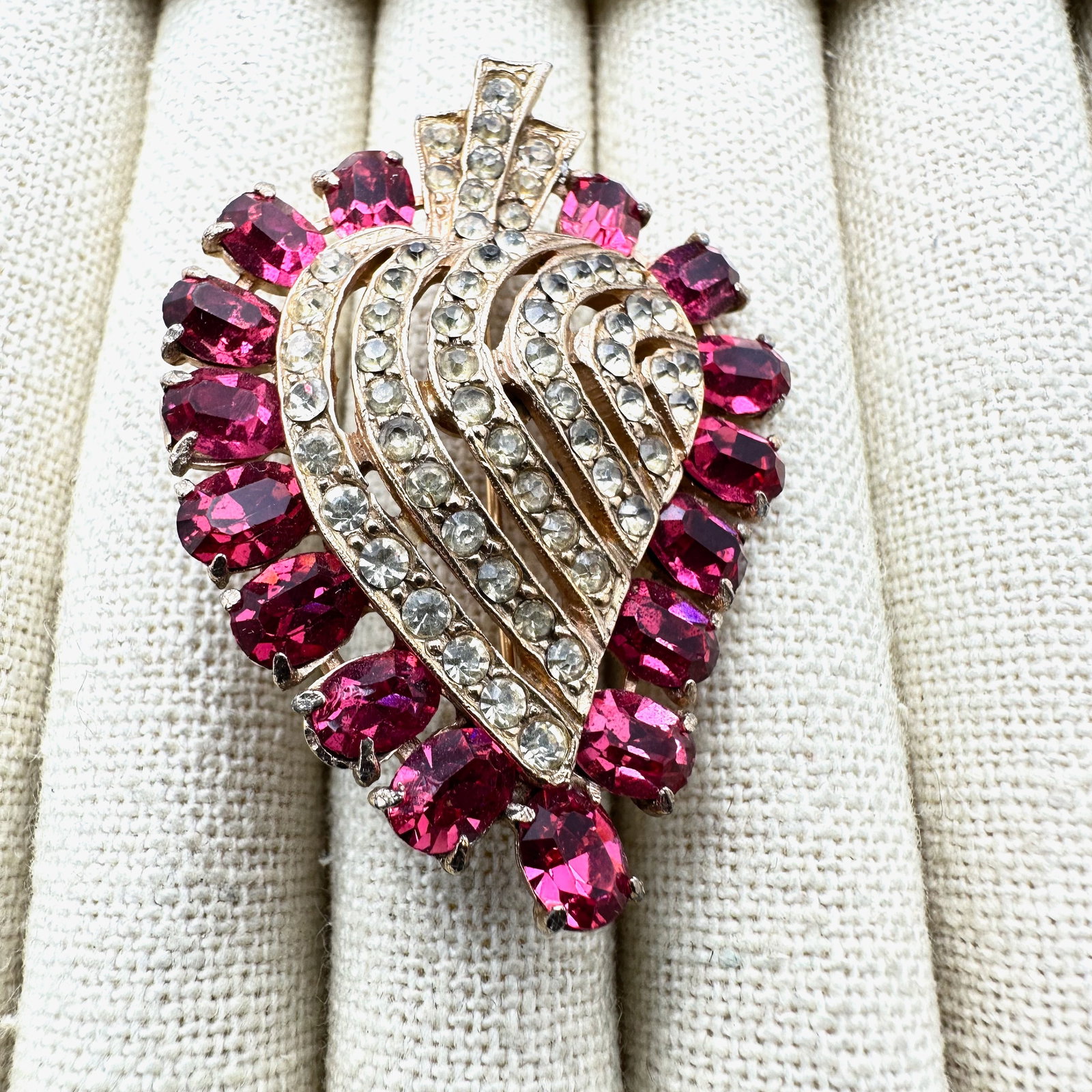 Vintage Joseph Weisner New York Pink and Clear Rhinestone Gold Tone Pin Brooch Pendant 2.25 Inch (1 of 2)